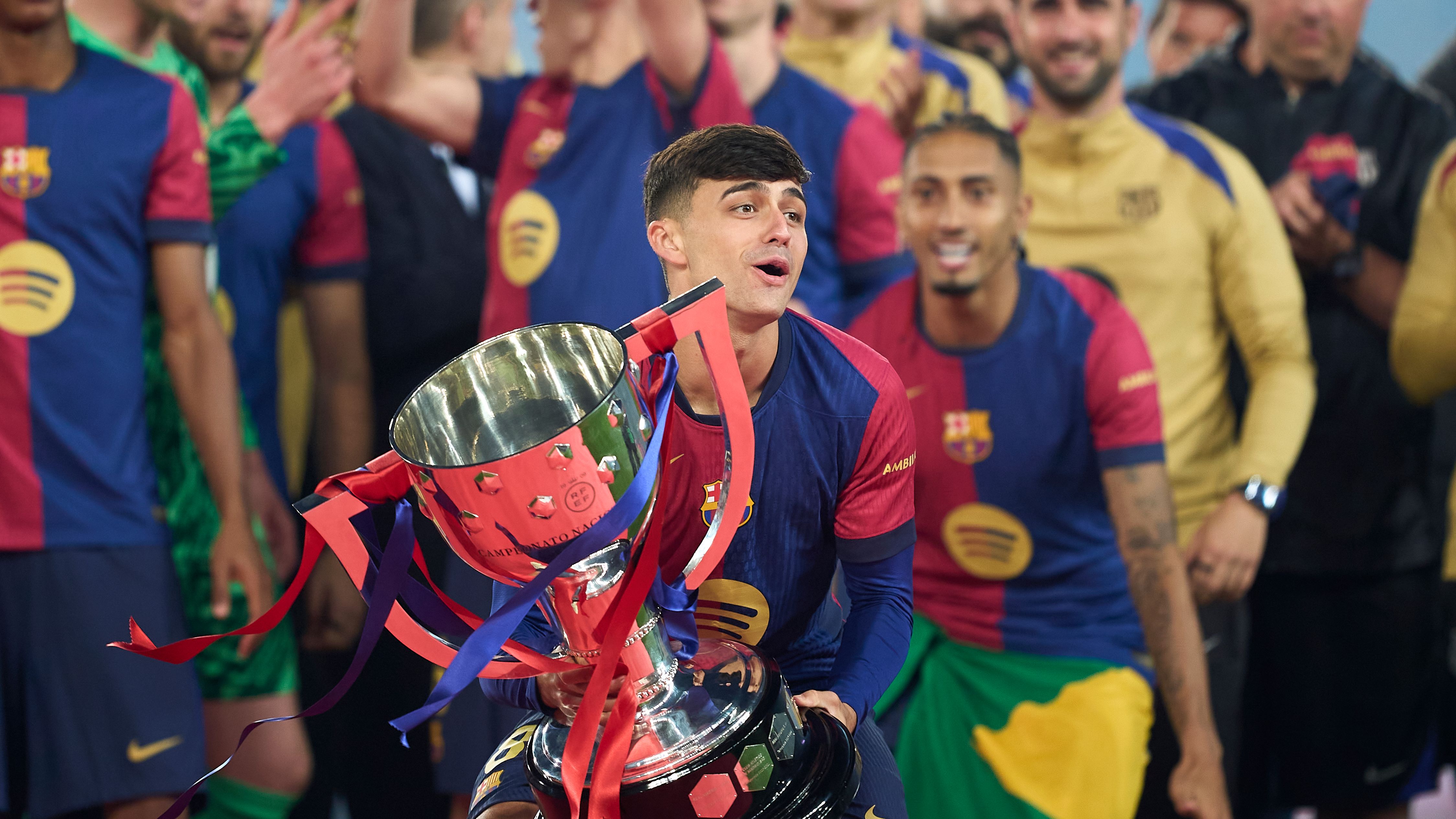 Pedri Barcelona 2024-25