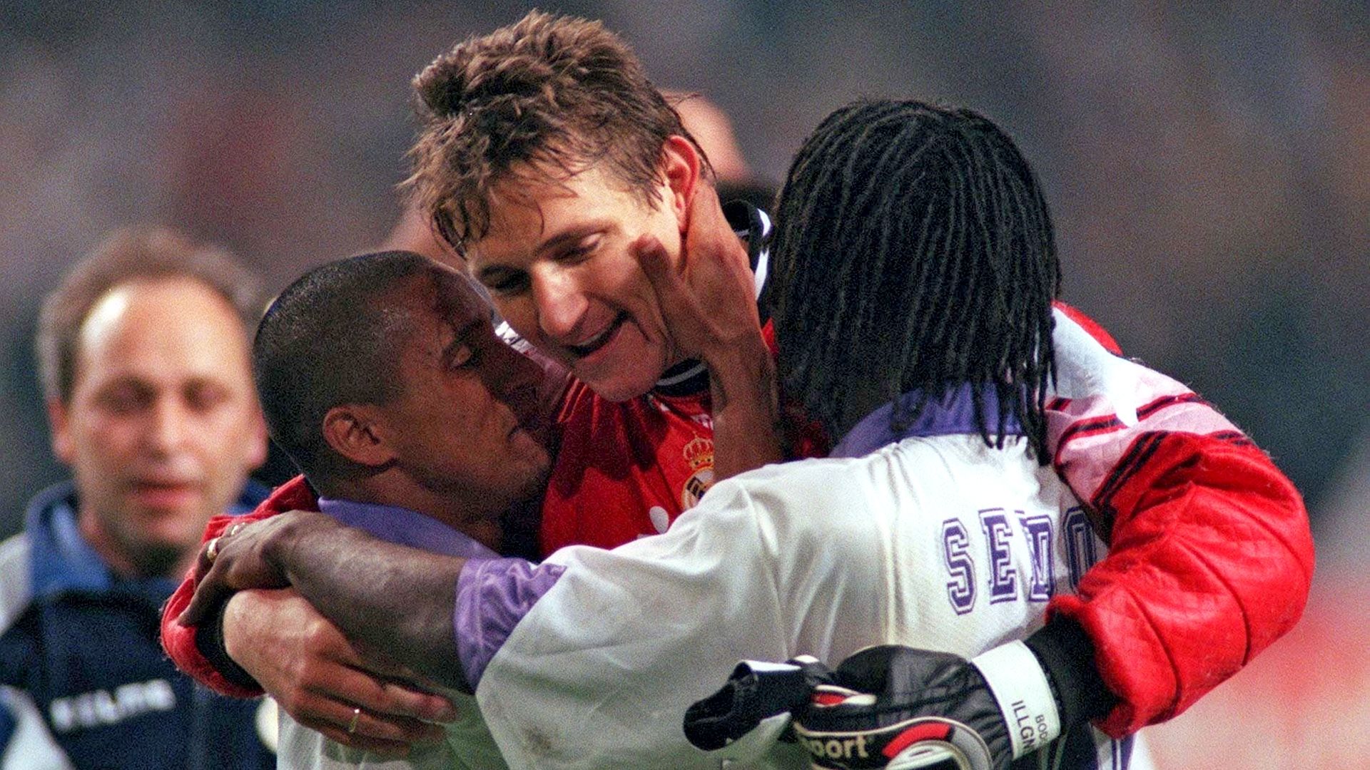 Roberto CARLOS TORWART Bodo ILLGNER, Clarence SEEDORF 1998 Champions League final Real Madrid Juventus