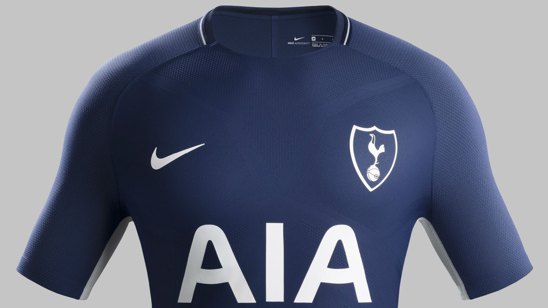 HD Tottenham 17-18 away