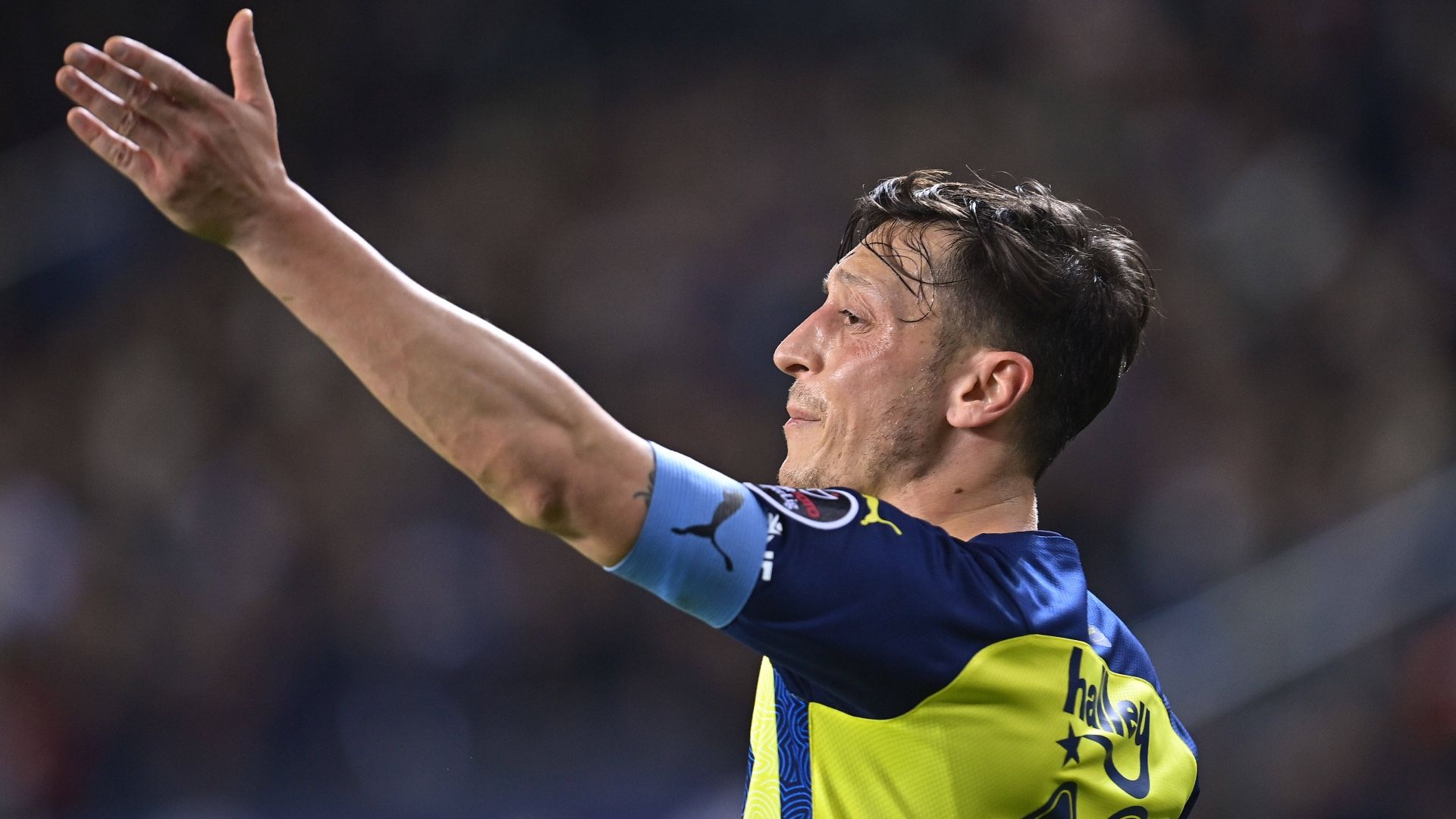 ONLY GERMANY Mesut Ozil Fenerbahce 2022