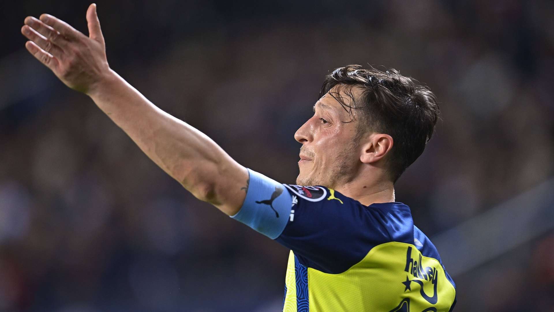 ONLY GERMANY Mesut Ozil Fenerbahce 2022