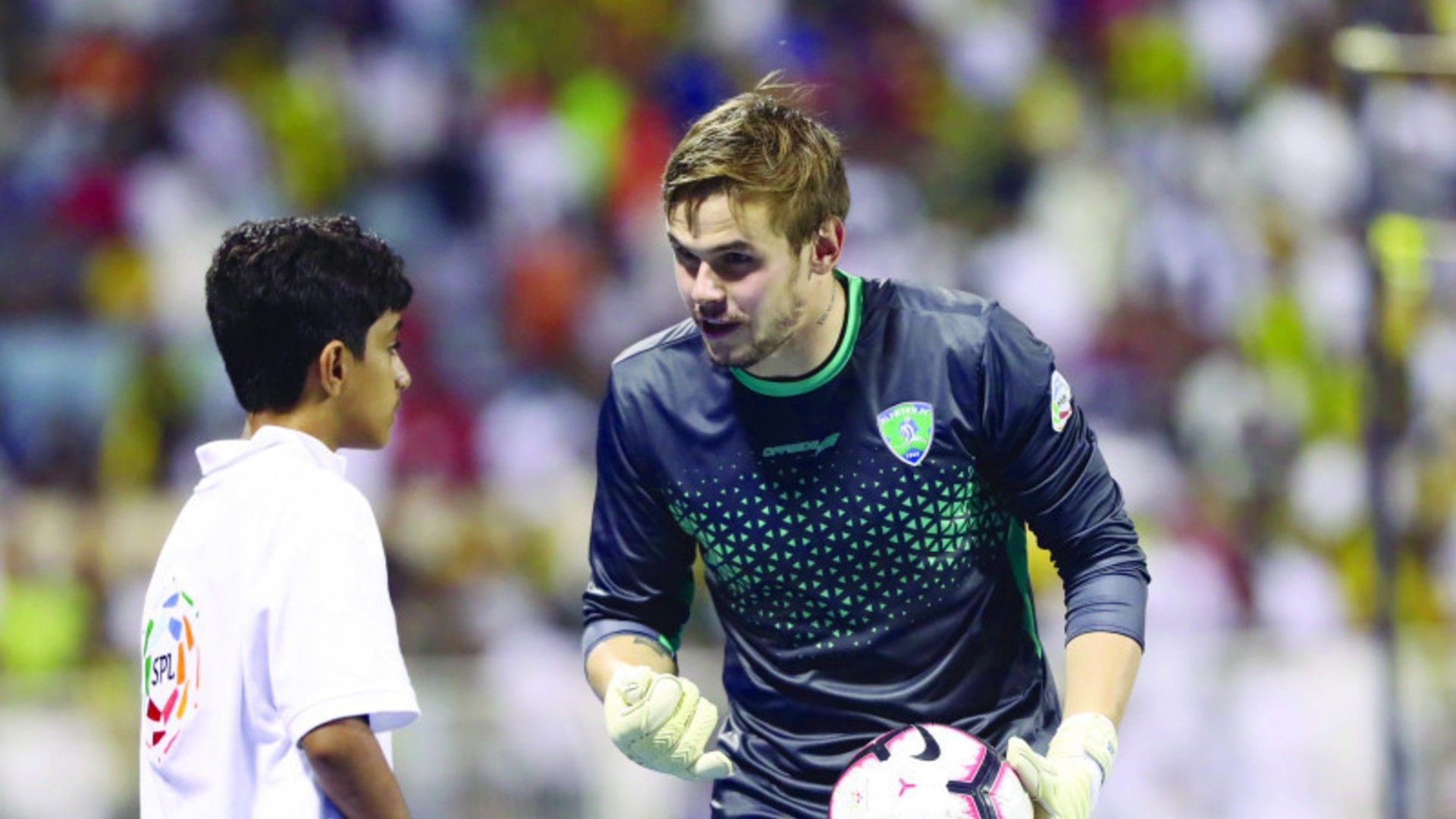 مكسيم كوفال - حارس الفتح