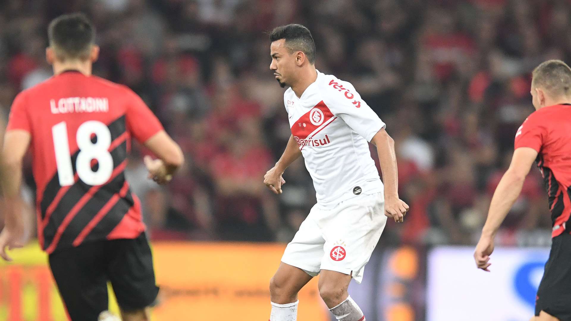 Rodrigo Lindoso Athletico Internacional 11092019