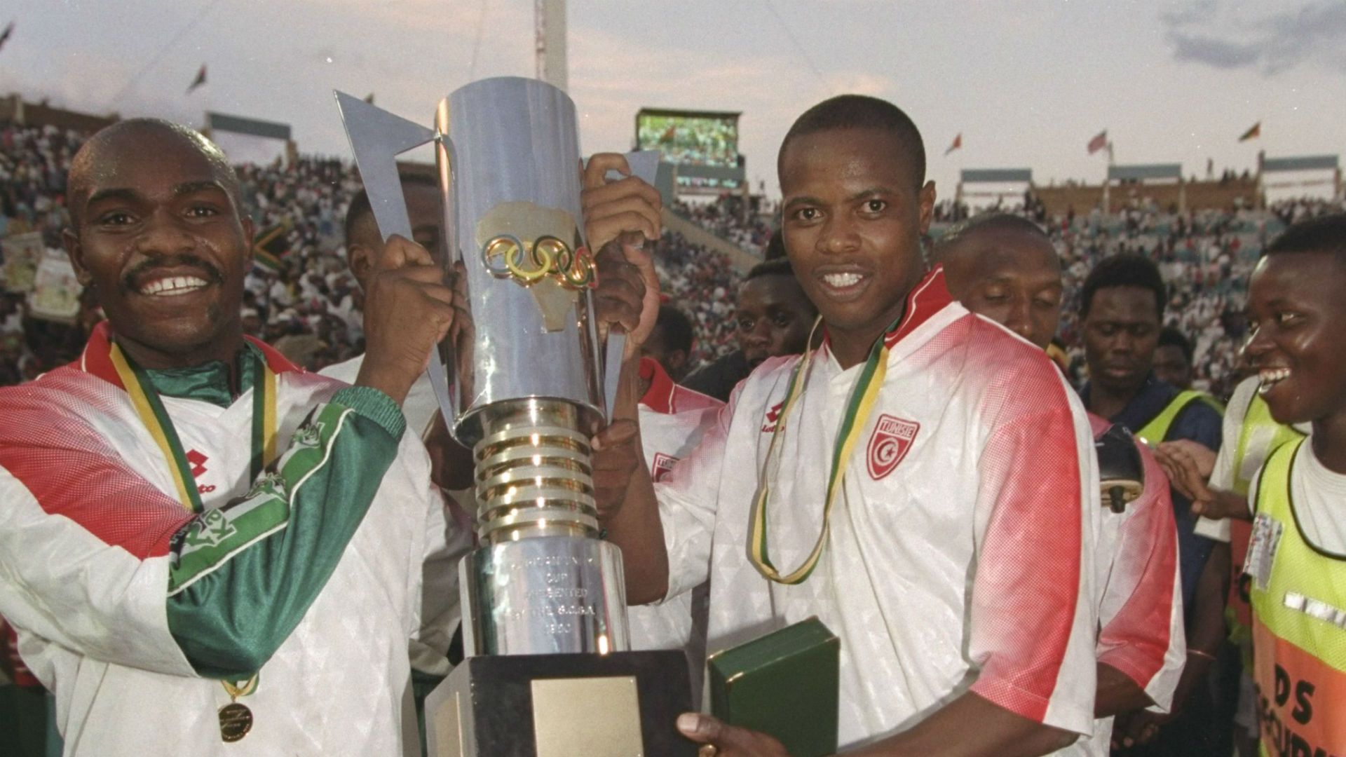 Linda Buthelezi and Phil Masinga lift Afcon trophy