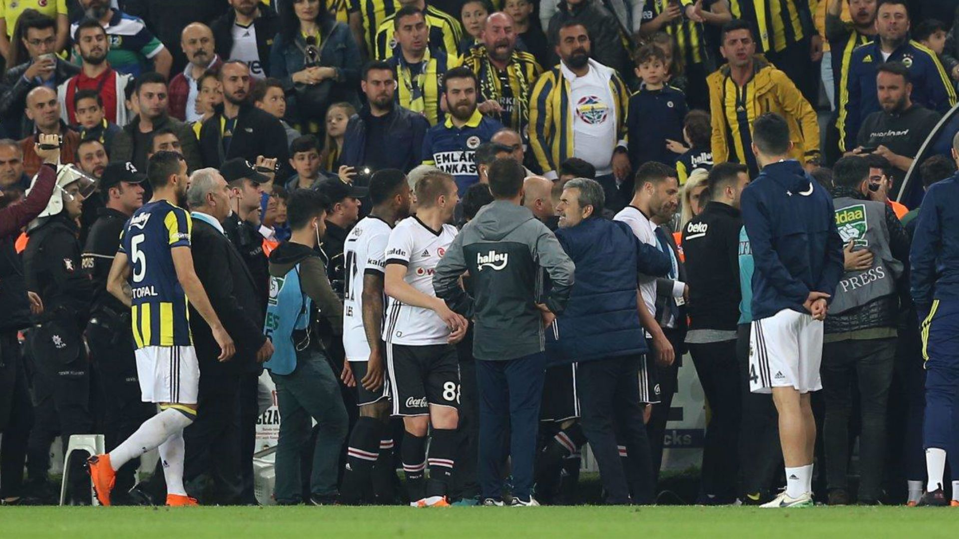 Fenerbahce Besiktas 04202018