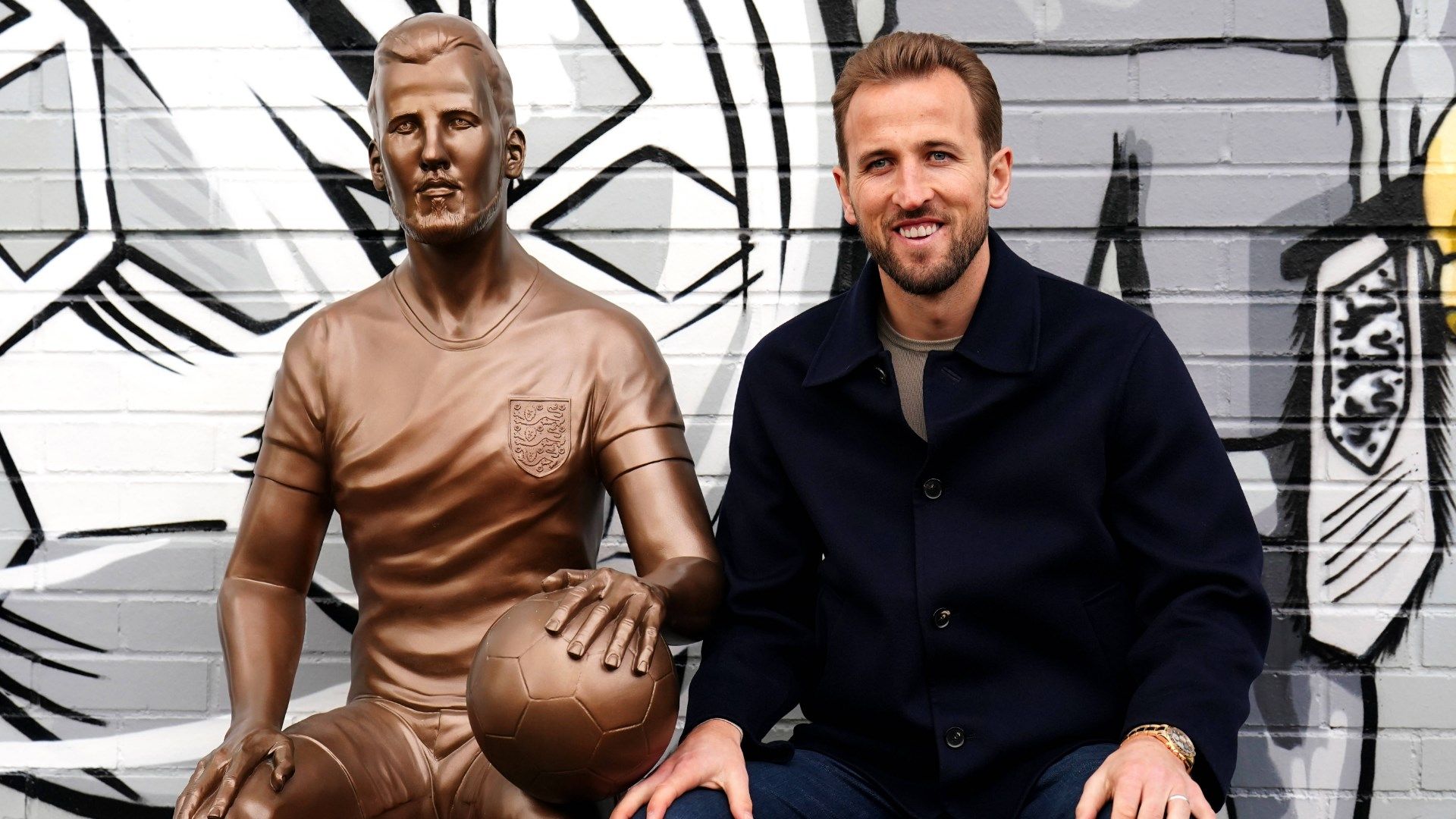 Harry Kane statue 2024