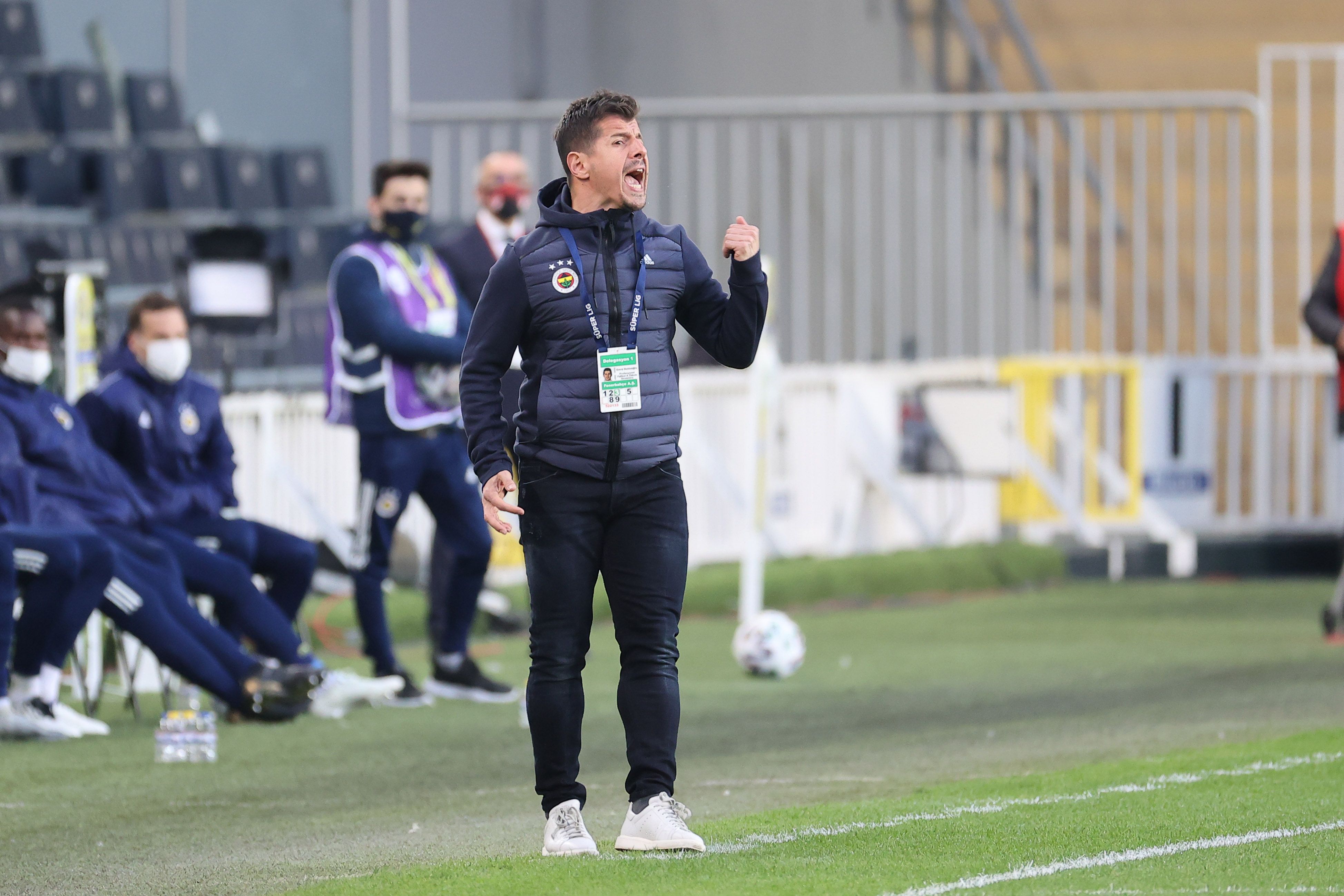 Emre Belozoglu Fenerbahce Coach