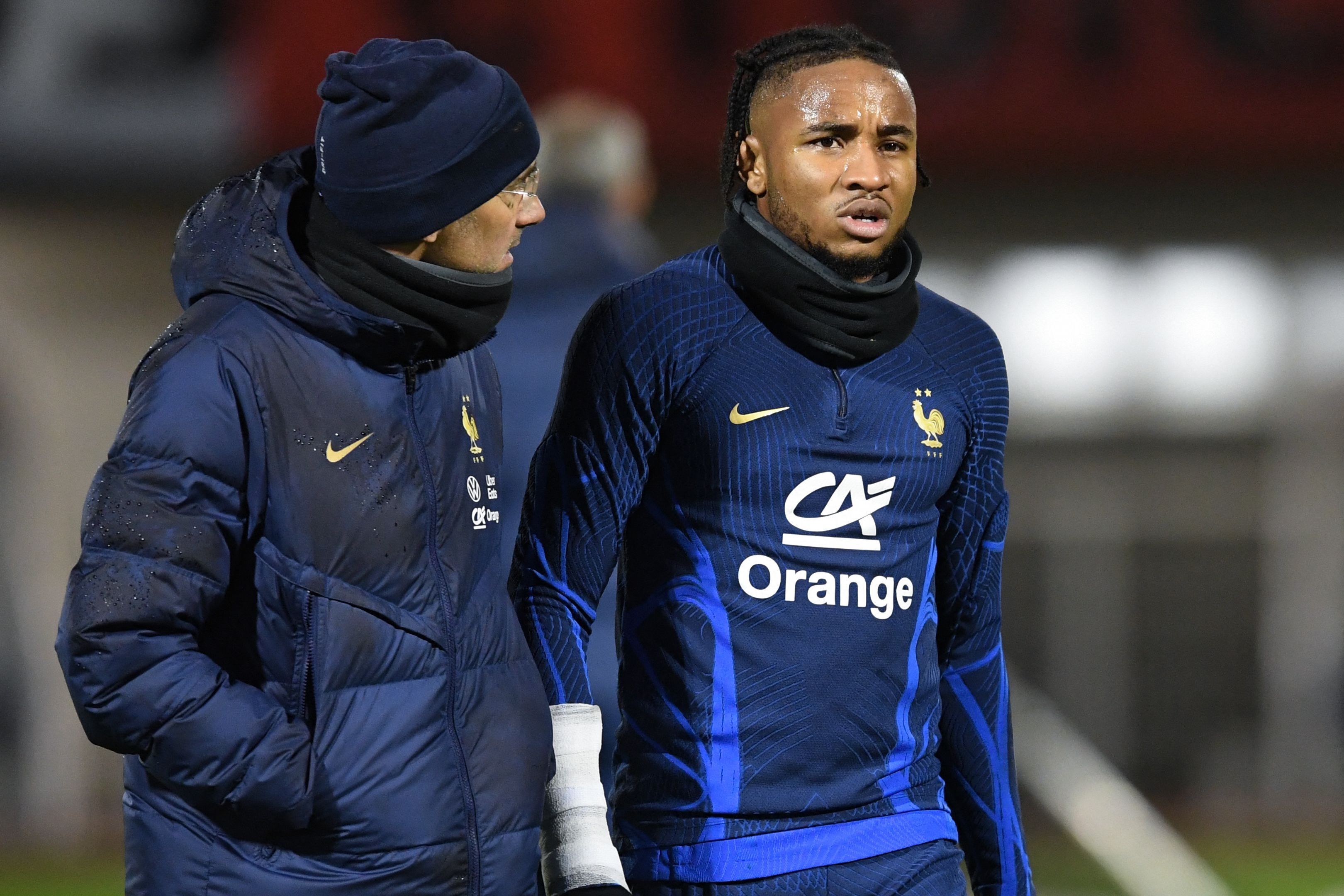 Touché à la fin de l'entraînement des Bleus, Christophe Nkunku est sorti en boitillant.