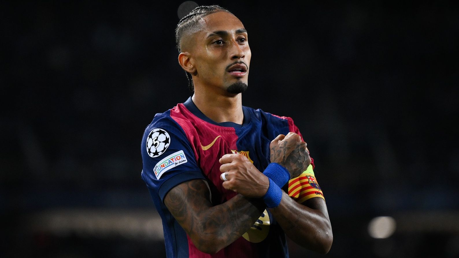 Raphinha of FC Barcelona celebrates