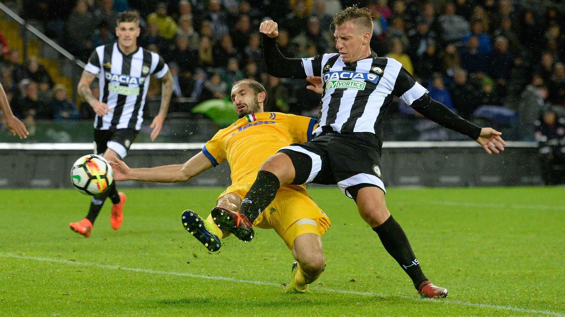 Chiellini Maxi Lopez Udinese Juventus