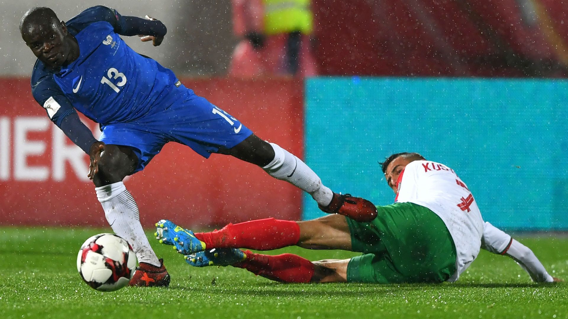 N'Golo Kante Bulgaria France Wolrd Cup 07102017