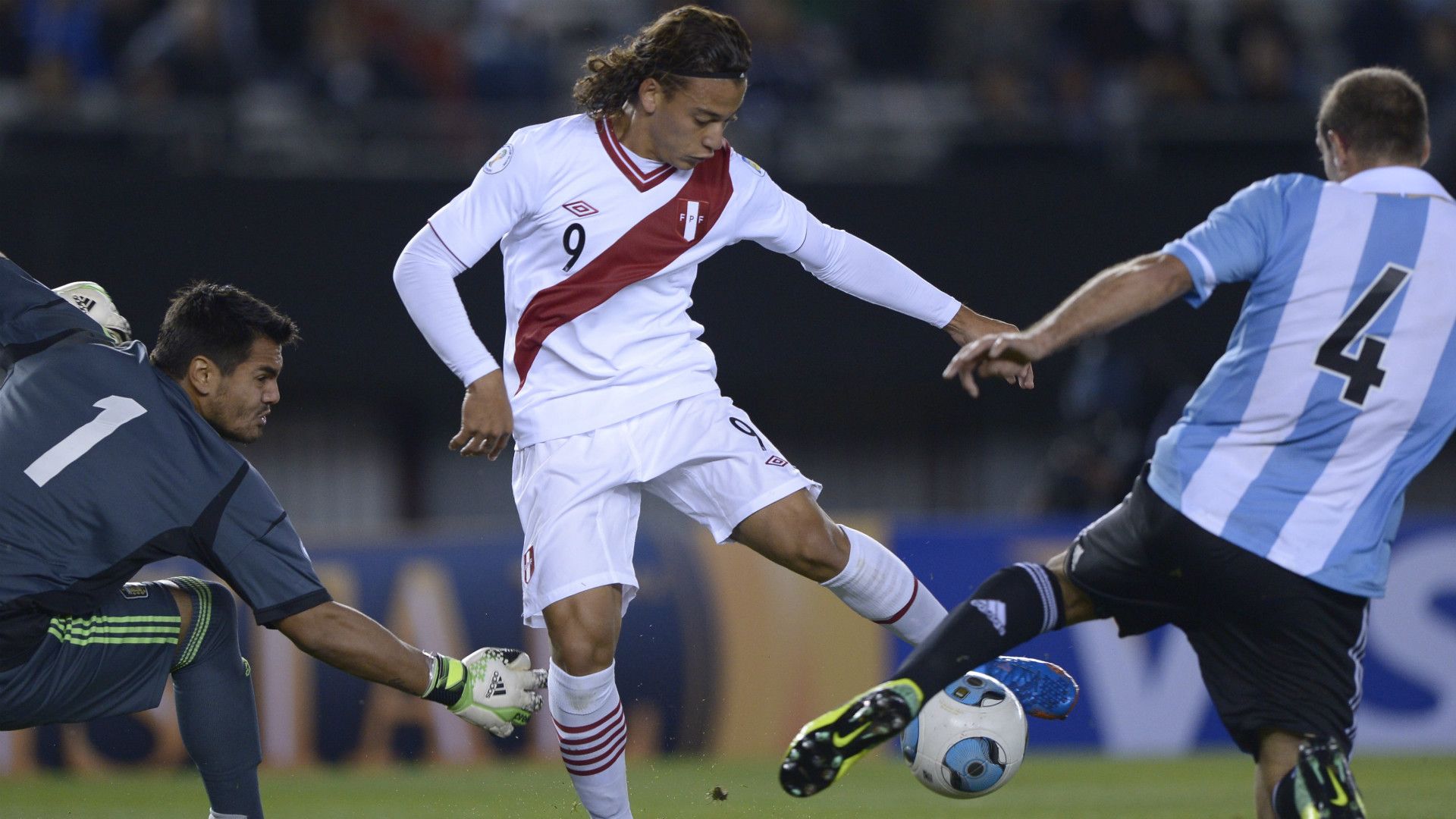 Cristian Benavente Peru