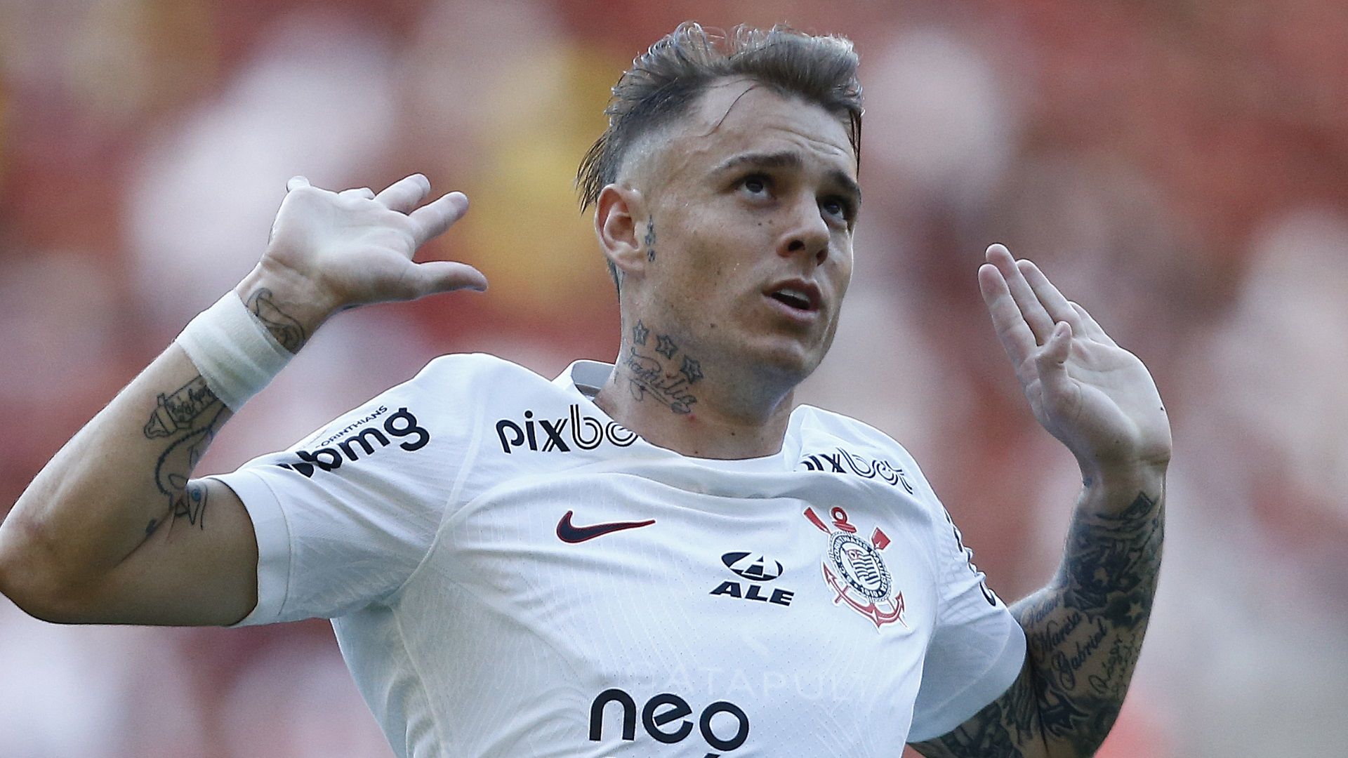 Roger Guedes, em ação pelo Corinthians em 2023
