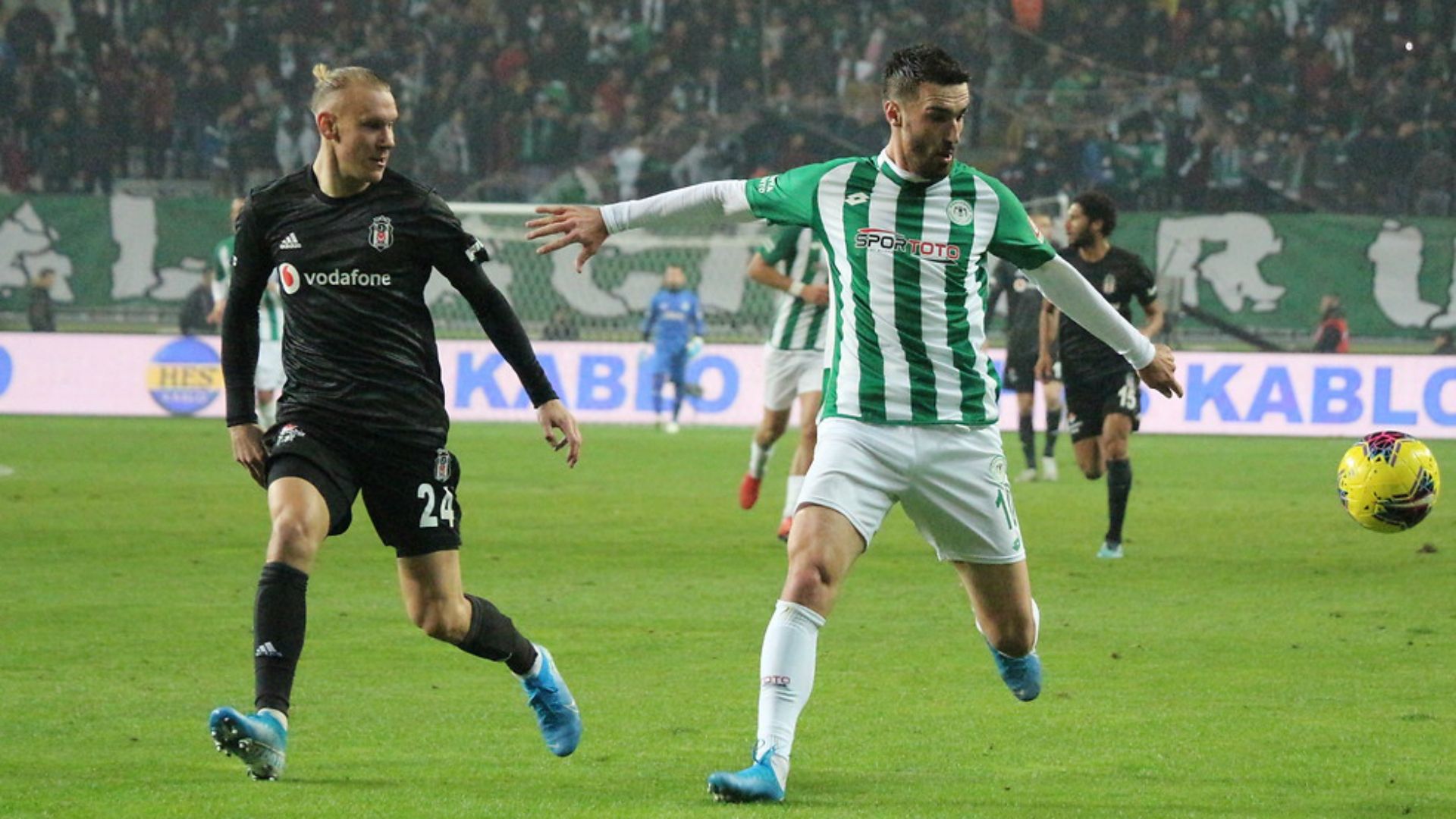 Domagoj Vida Rijad Bajic Konyaspor Besiktas Super Lig 11232019