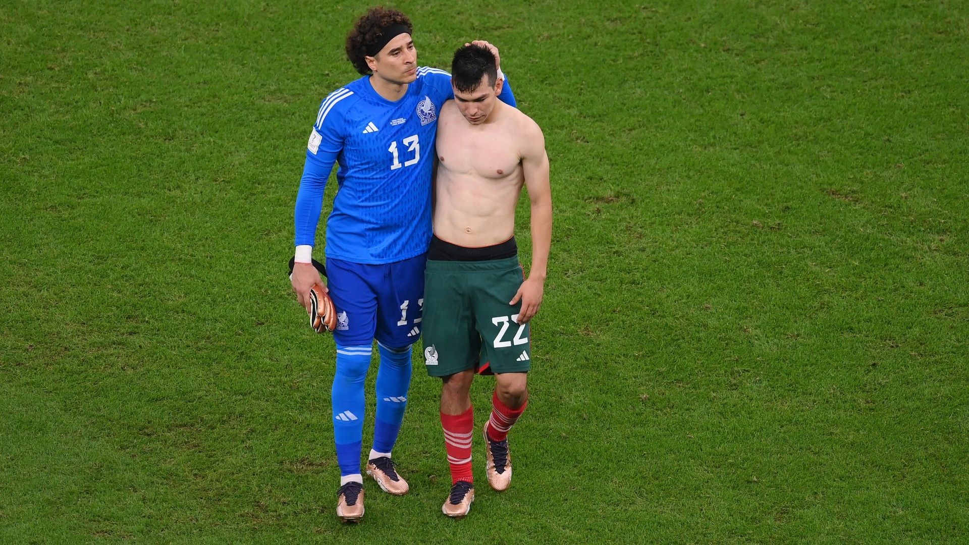 Guillermo Ochoa Chucky Lozano Qatar 2022