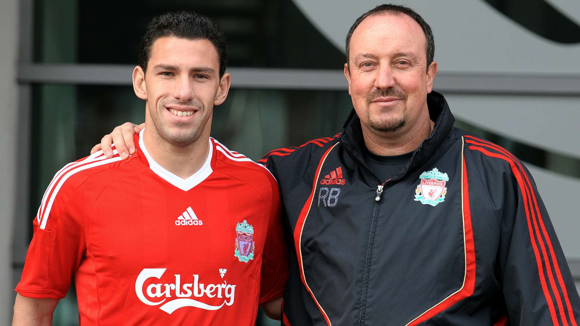 Maxi Rodriguez Rafa Benitez Liverpool 2010