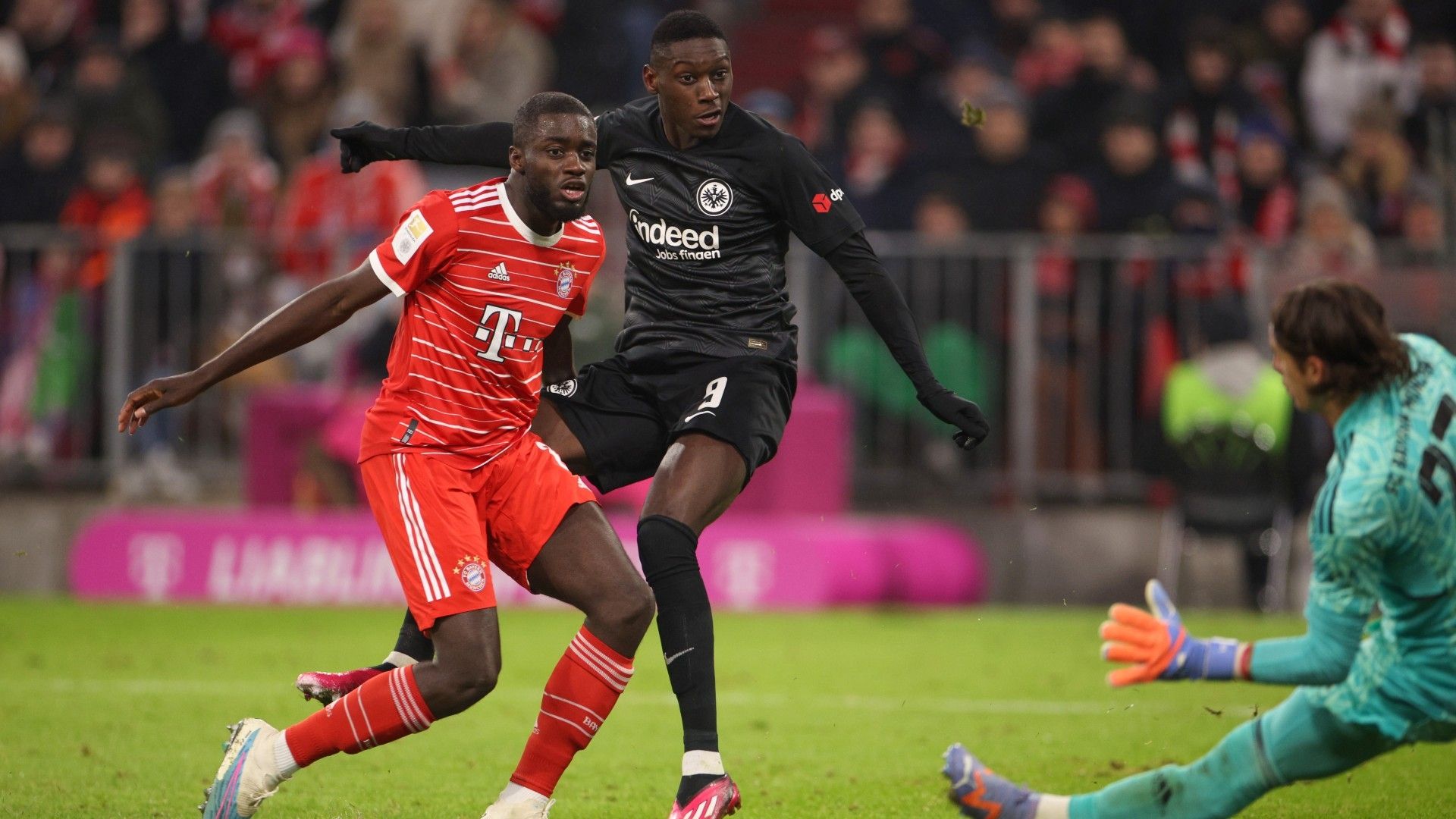 Upamecano Kolo Muani Bayern Frankfurt Bundesliga 28012023