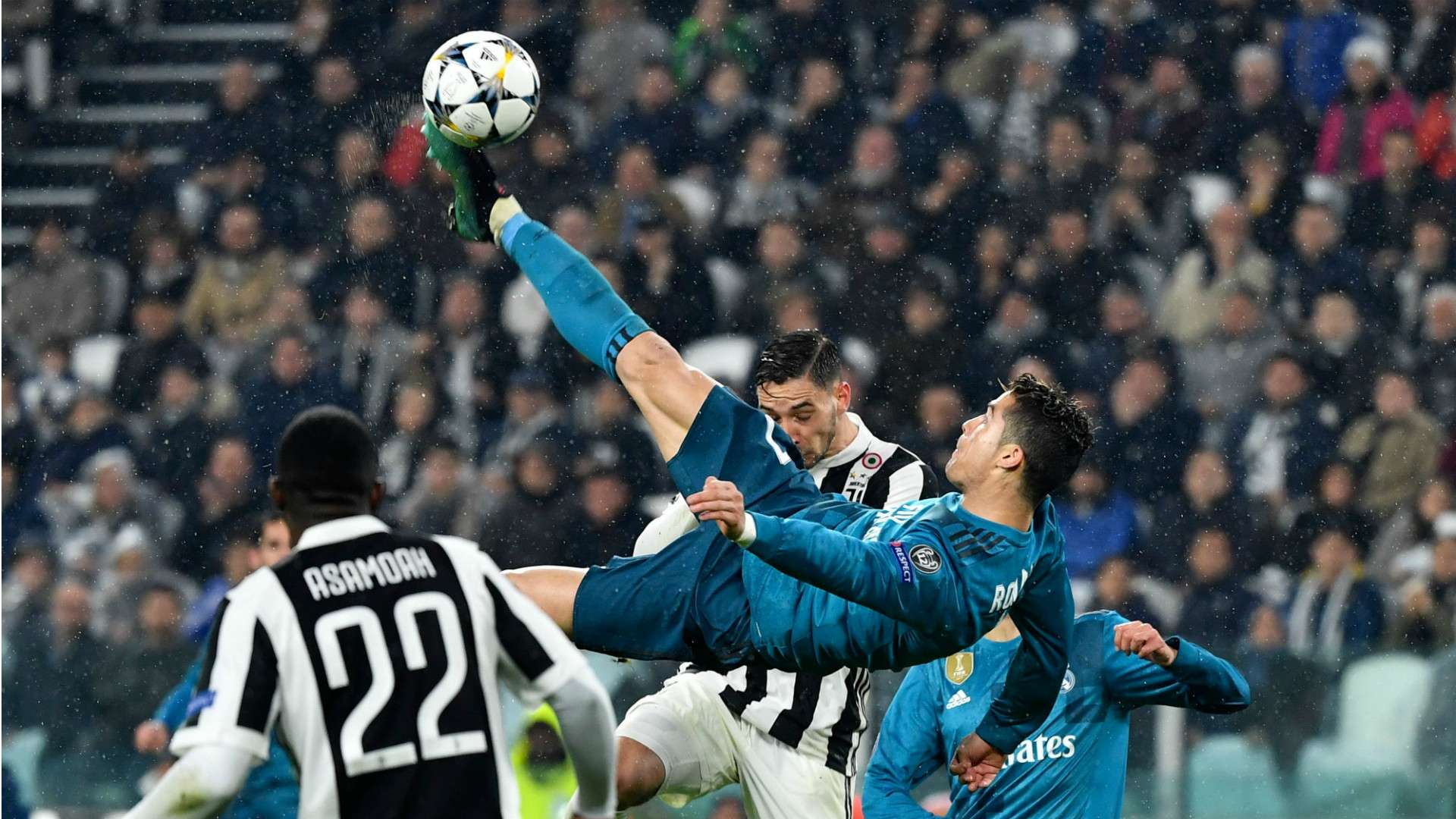 Cristiano Real Madrid Juventus UEFA Champions League Bicycle kick overhead kick