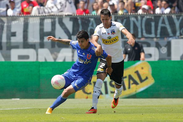 Christian Vilches ante Patricio Rubio.