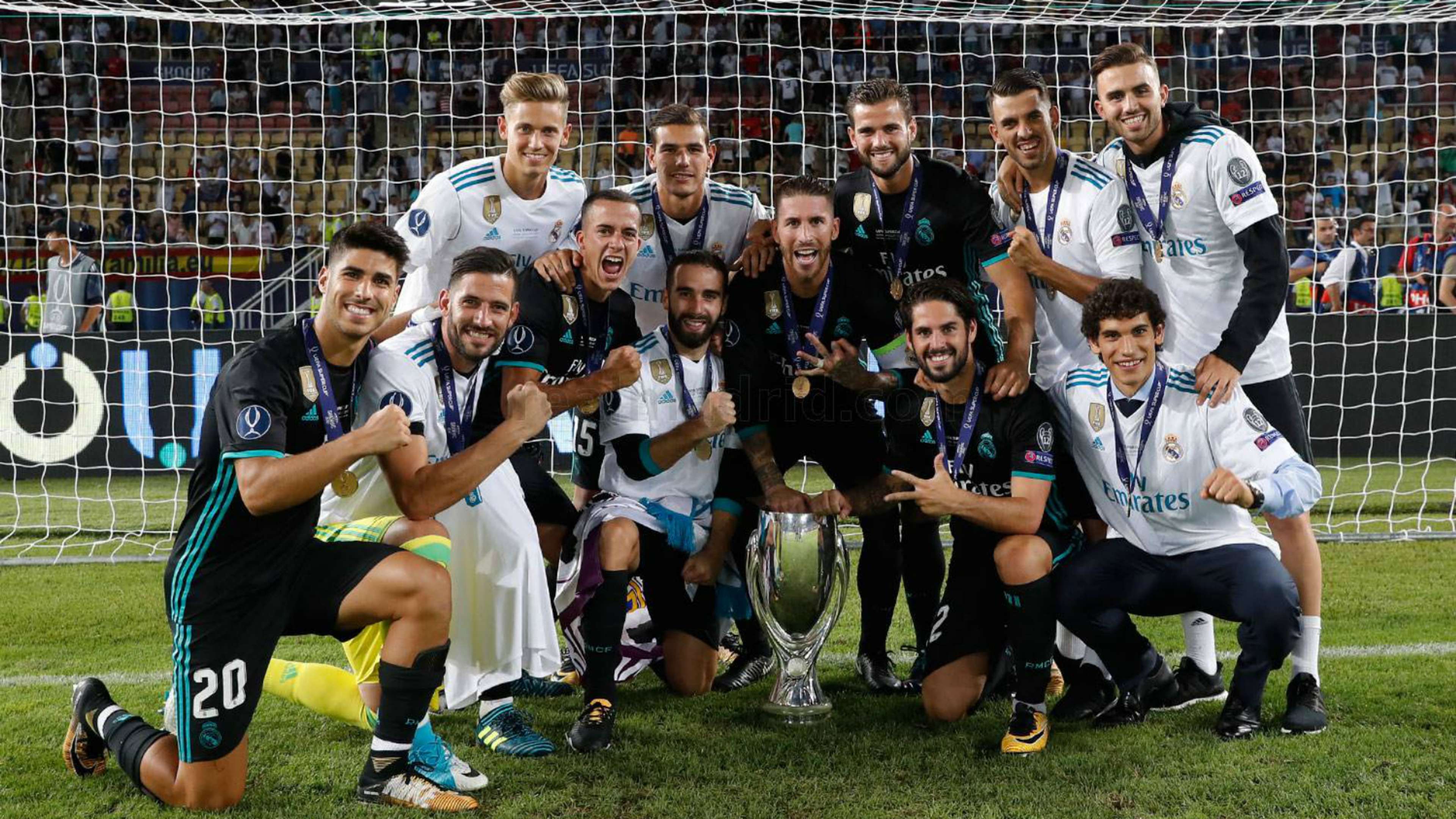 Real Madrid spanish players celebrating the UEFA Supercup