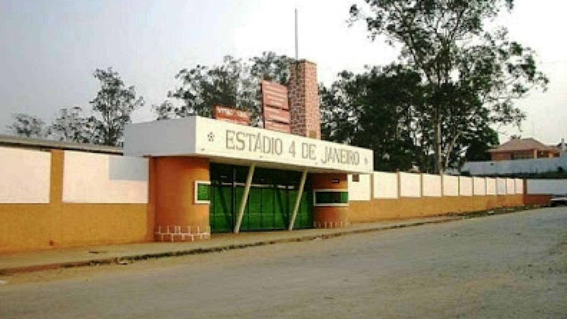 estadio 4 de Janeiro Angola