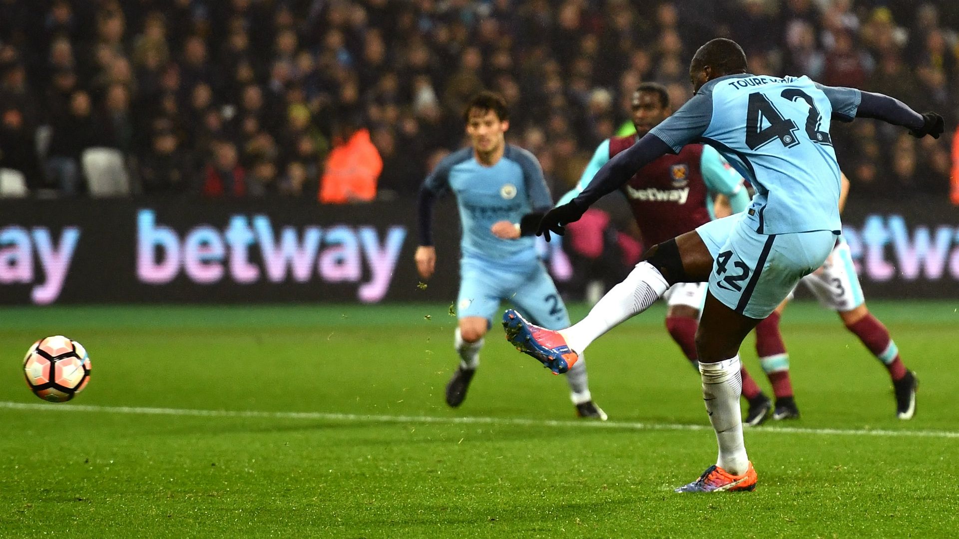 Yaya Toure West Ham Manchester City FA Cup 06012017