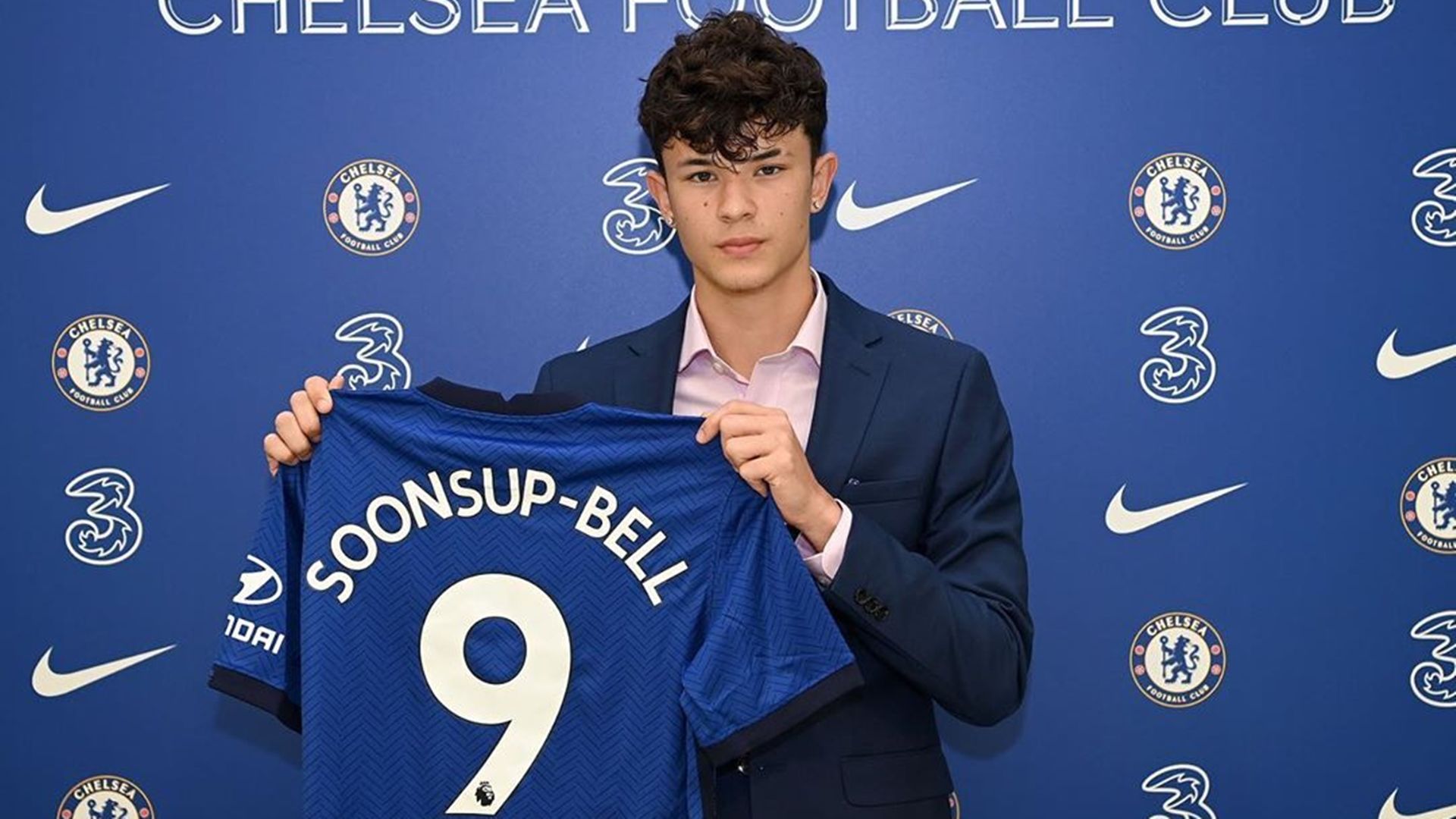Jude Soonsup-Bell : Chelsea U18 : 2020