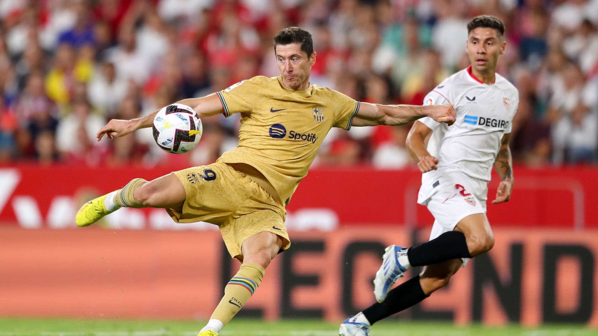 Robert Lewandowski Barcelona 2022-23