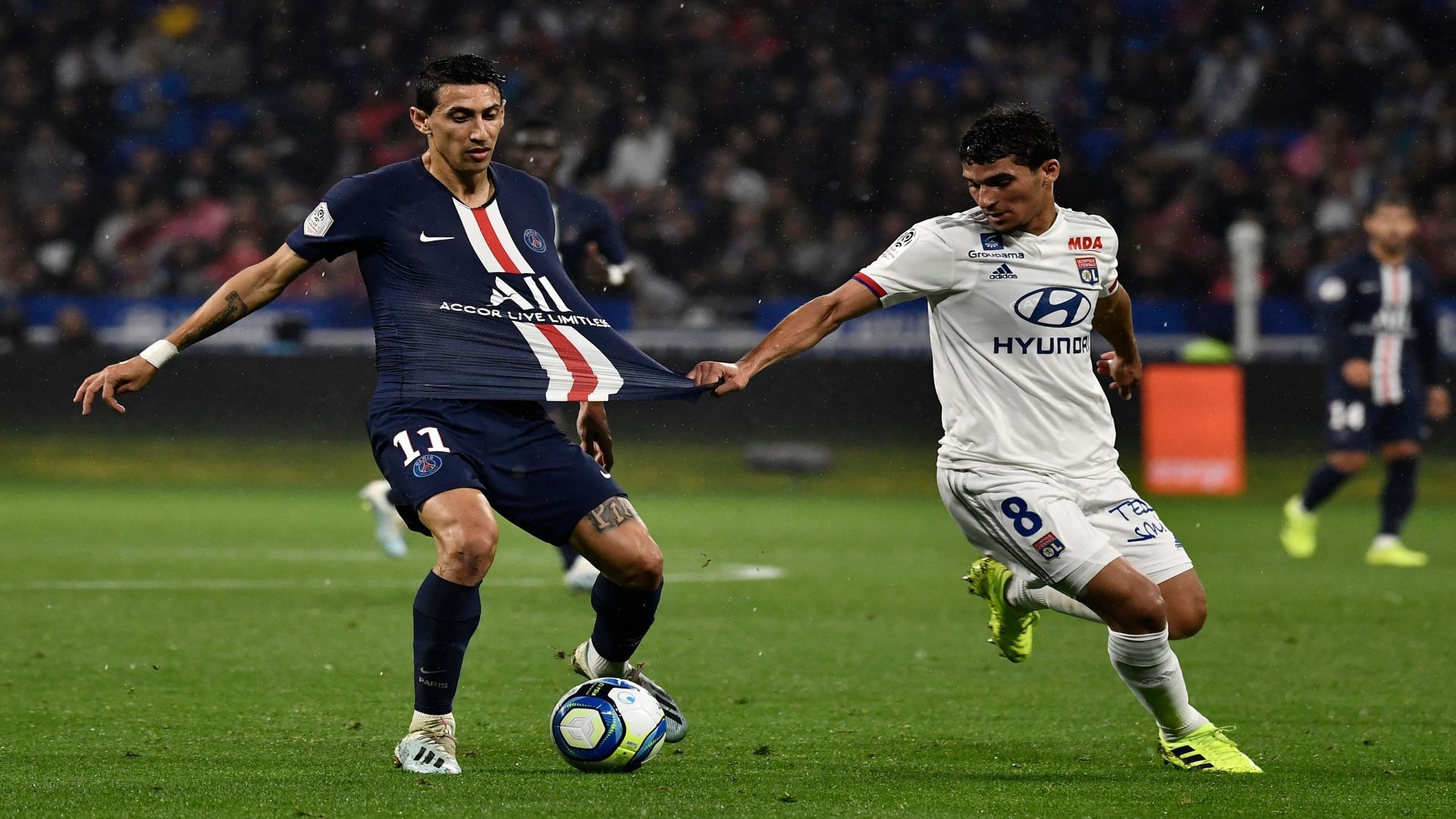 Angel Di Maria Houssem Aouar Ltyon PSG Ligue 1 22092019Angel Di Maria Houssem Aouar Ltyon PSG Ligue 1 22092019