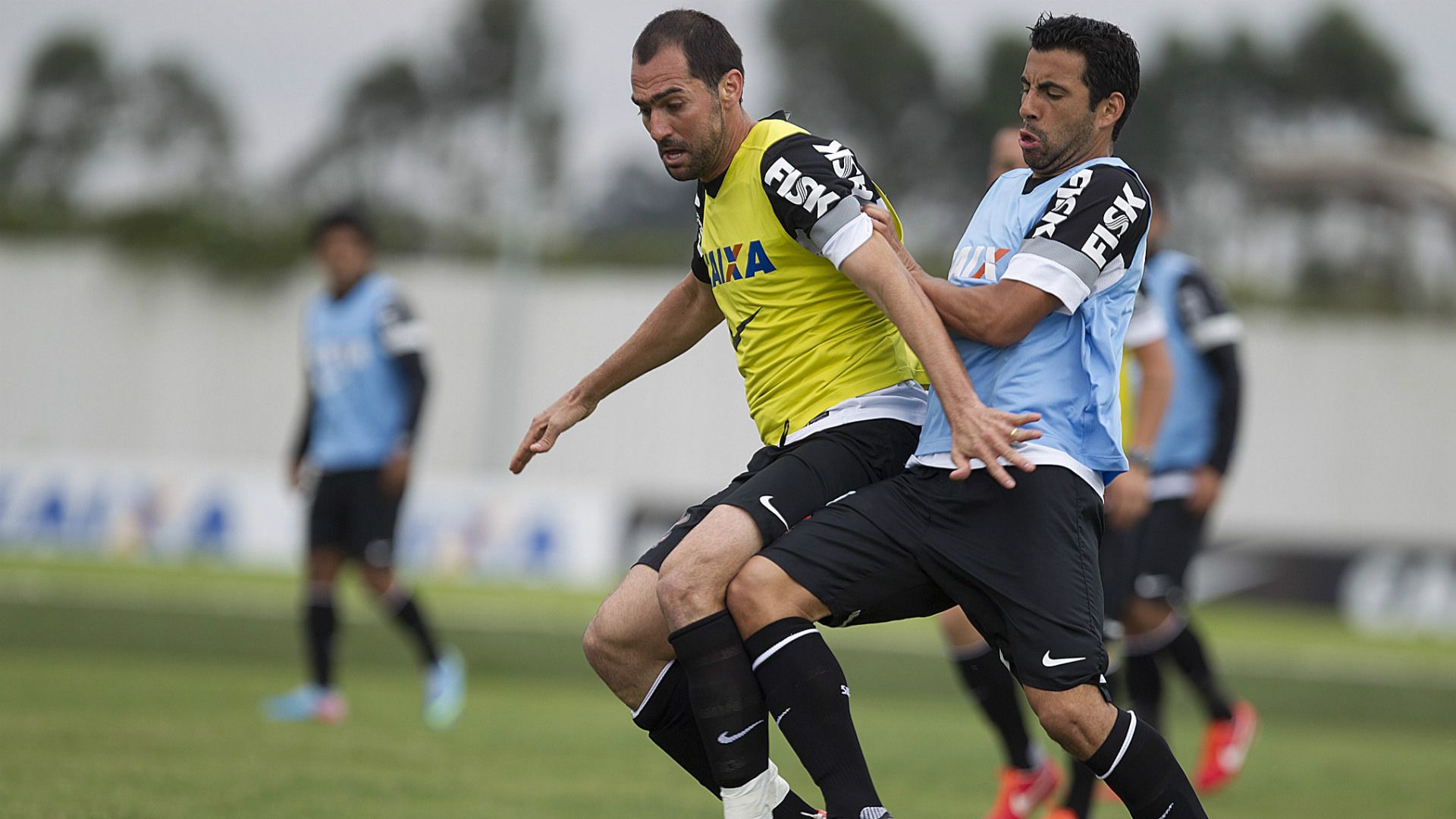 Maldonado e Danilo - Corinthians - 23/06/2013