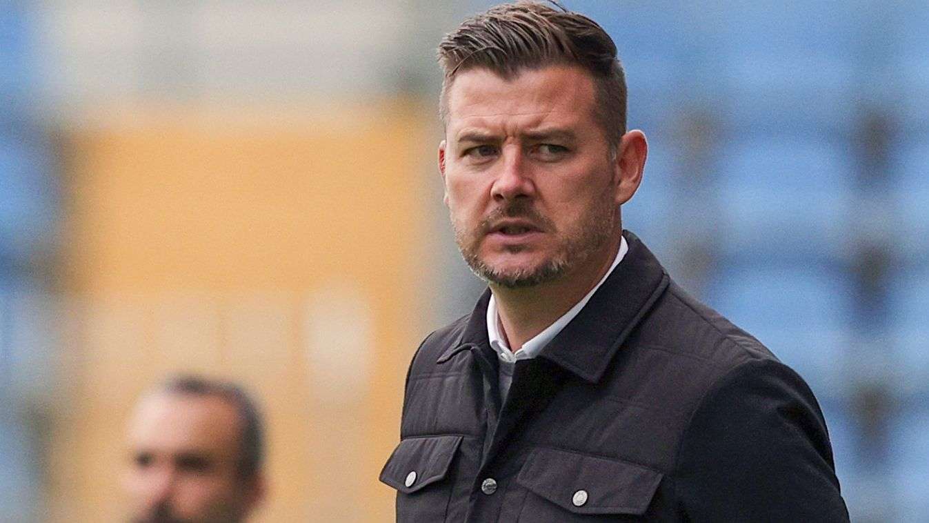 Tam Courts