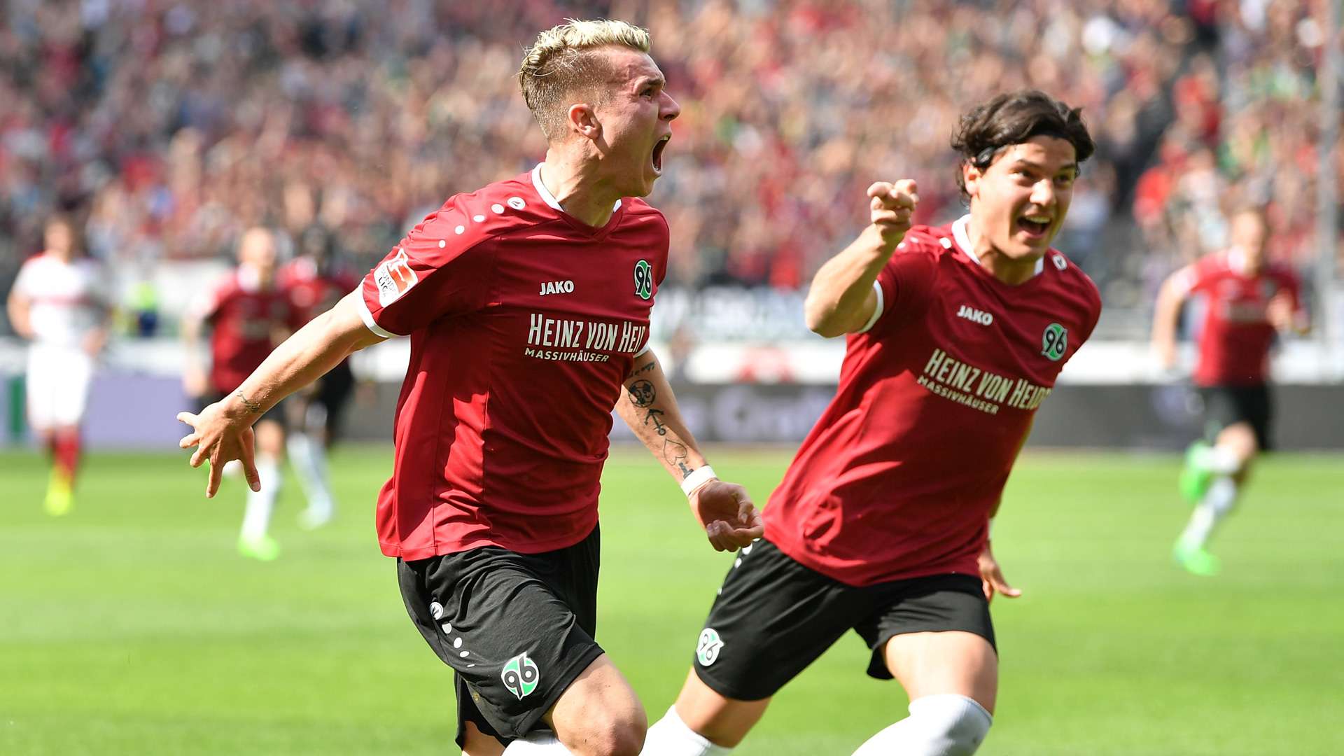 Felix Klaus Hannover 96 2. Bundesliga VfB Stuttgart 051417