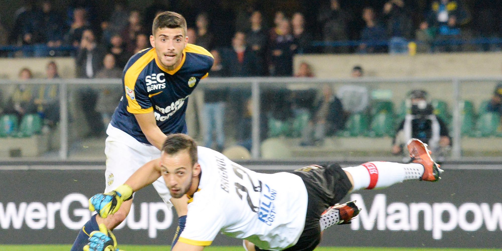 Mattia Valoti Alberto Brignoli Verona Benevento Serie A