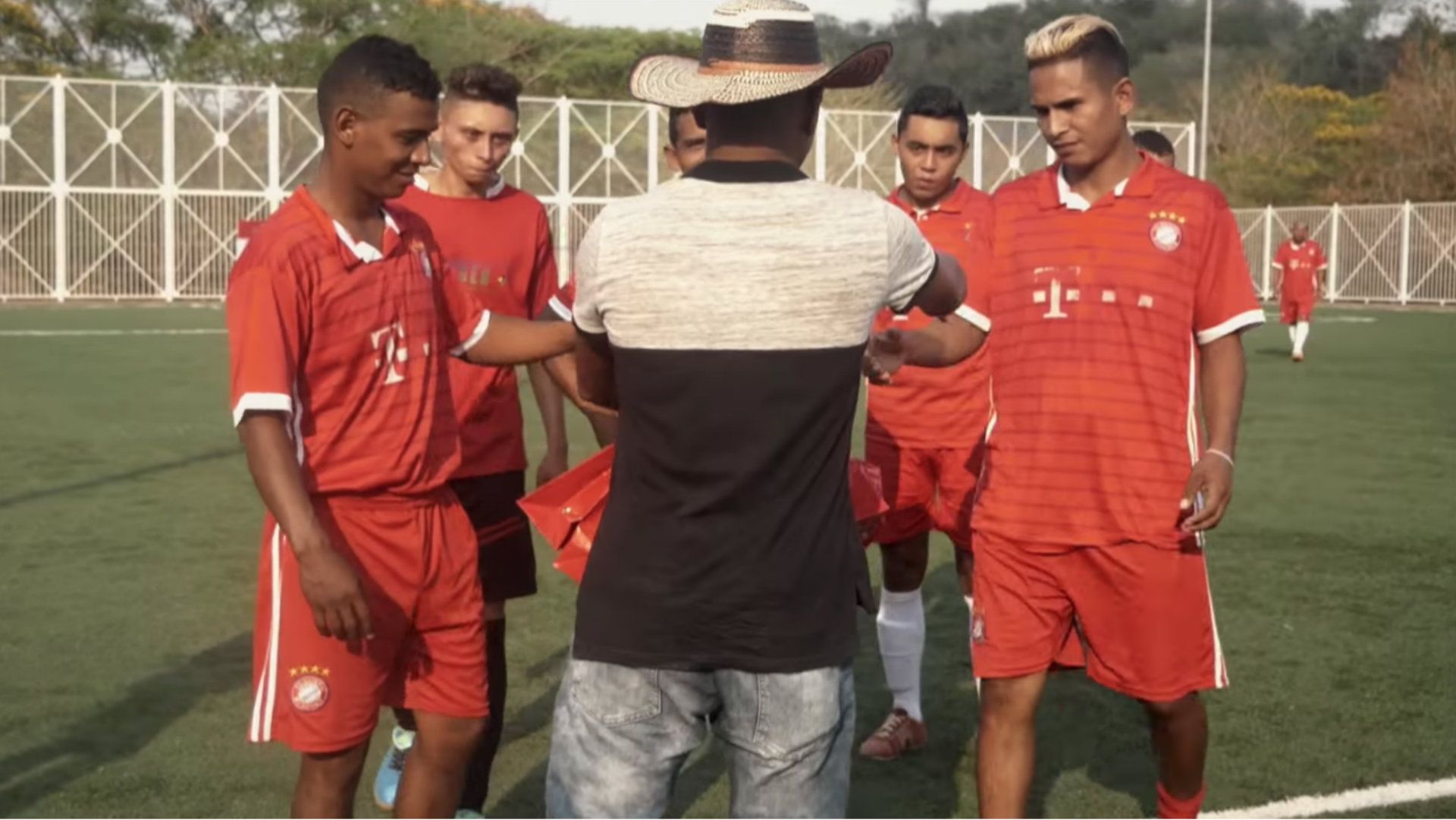 Bayern Múnich regalos Colombia 250419