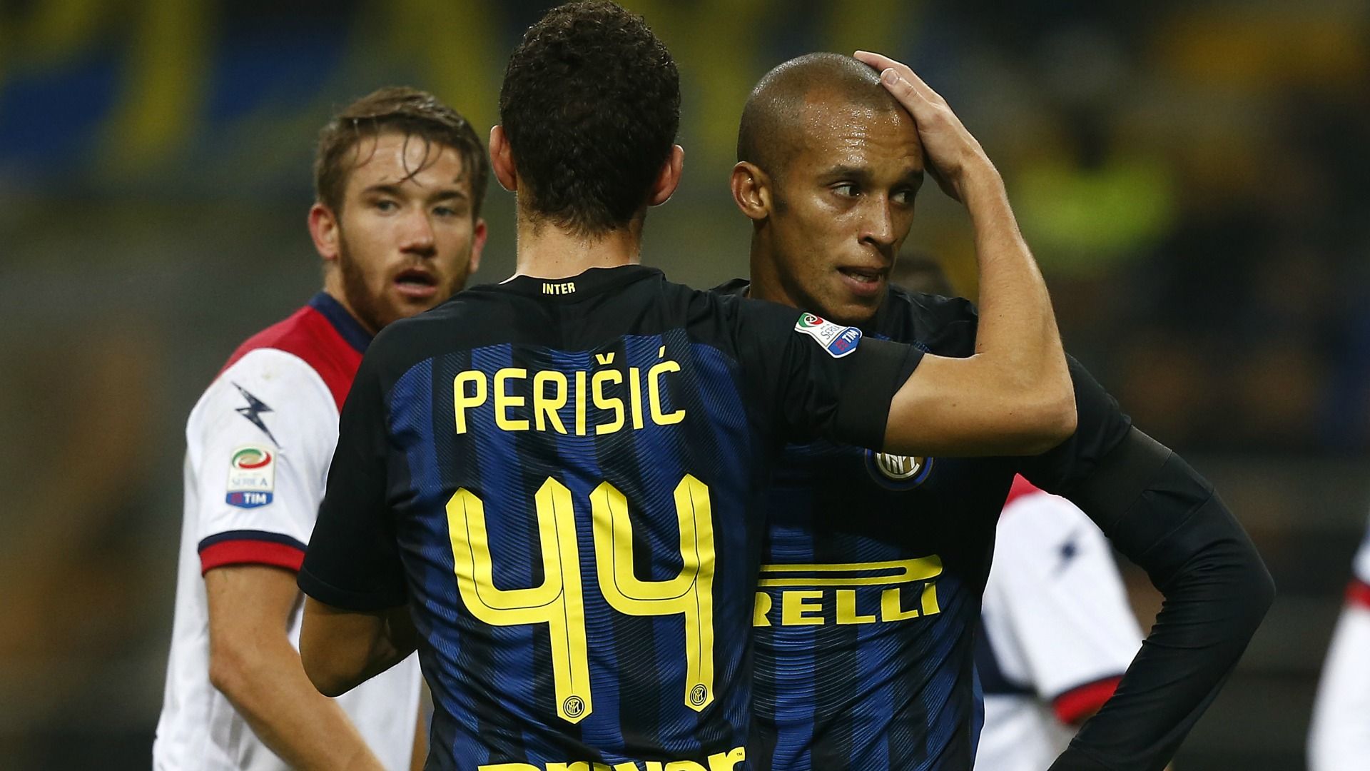 Ivan Perisic Joao Miranda Inter Crotone
