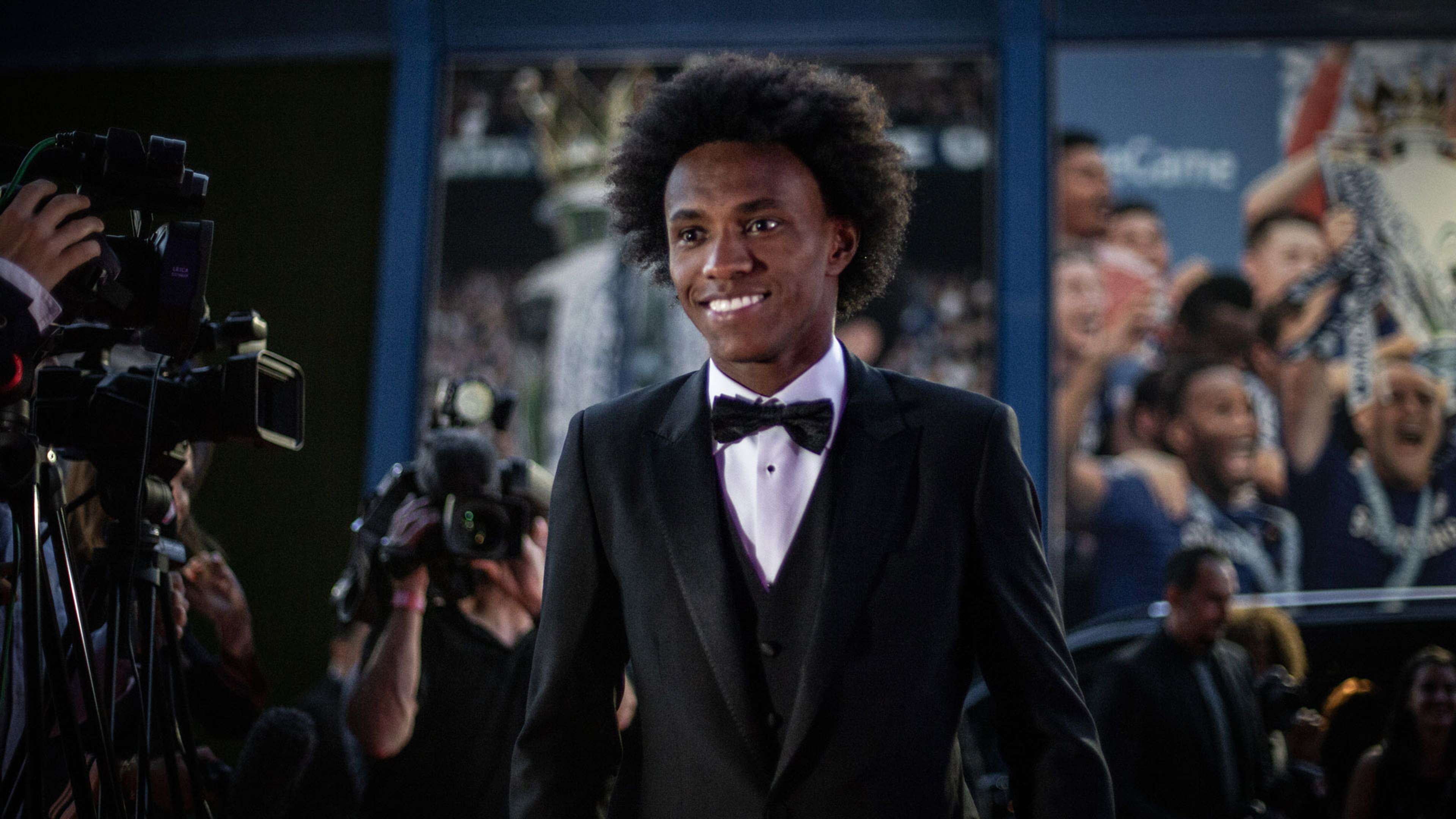 Willian launches his online football training course