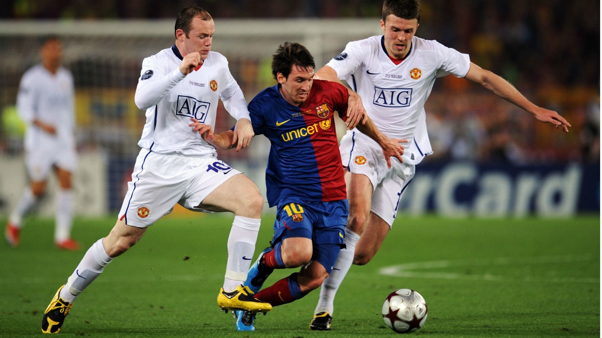 Michael Carrick Lionel Messi Wayne Rooney Barcelona Manchester United 09102018