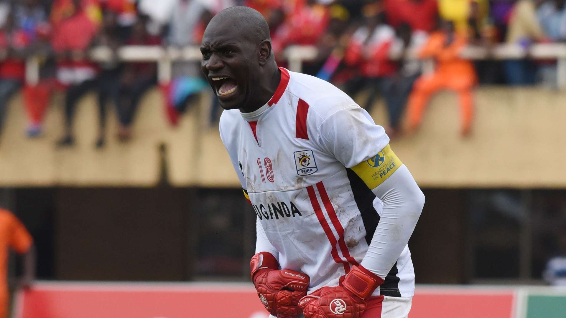Denis Onyango, Uganda goalkeeper instructs his teammates against Tanzania during the 2019 Afcon Qualifiers