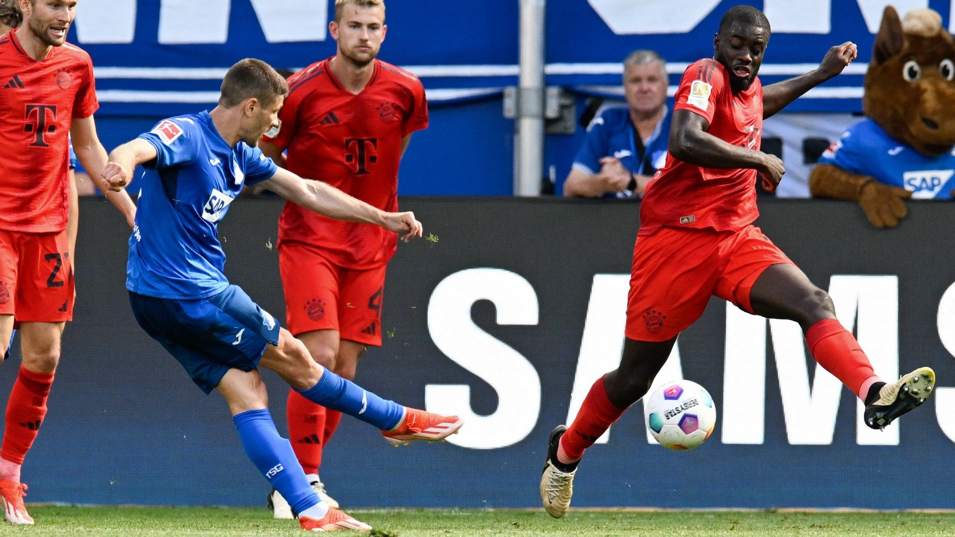 Dayot Upamecano Bayern 2024