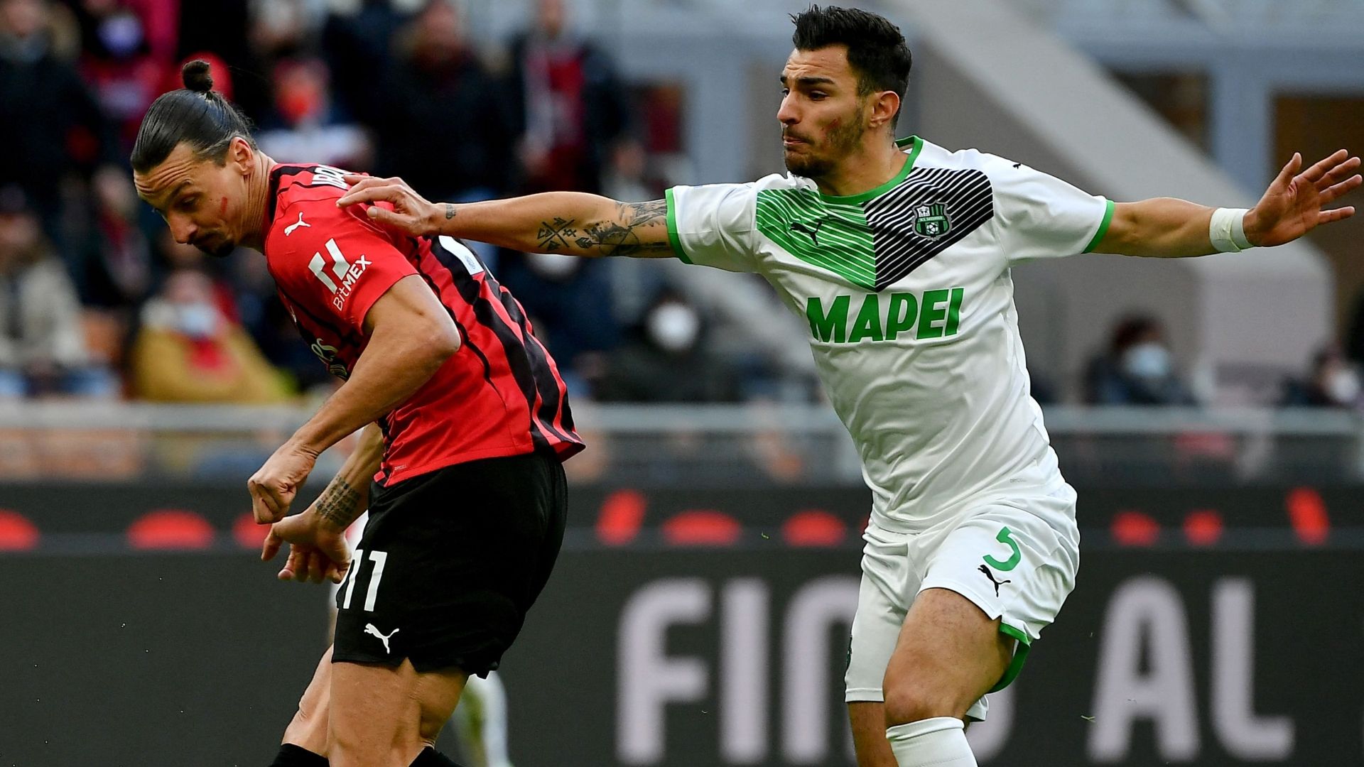 Ibrahimovic Ayhan Milan Sassuolo