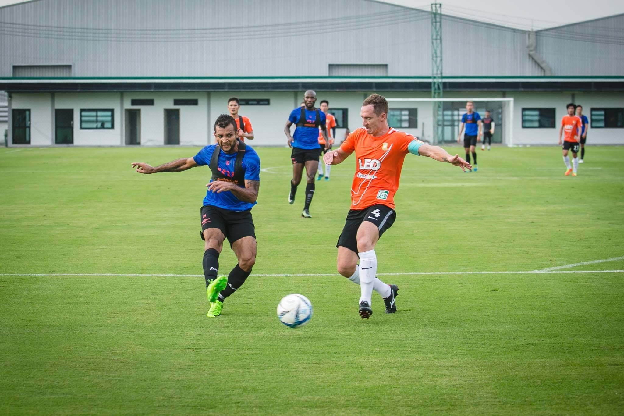 บางกอกกล๊าส - แบงค็อก ยูไนเต็ด