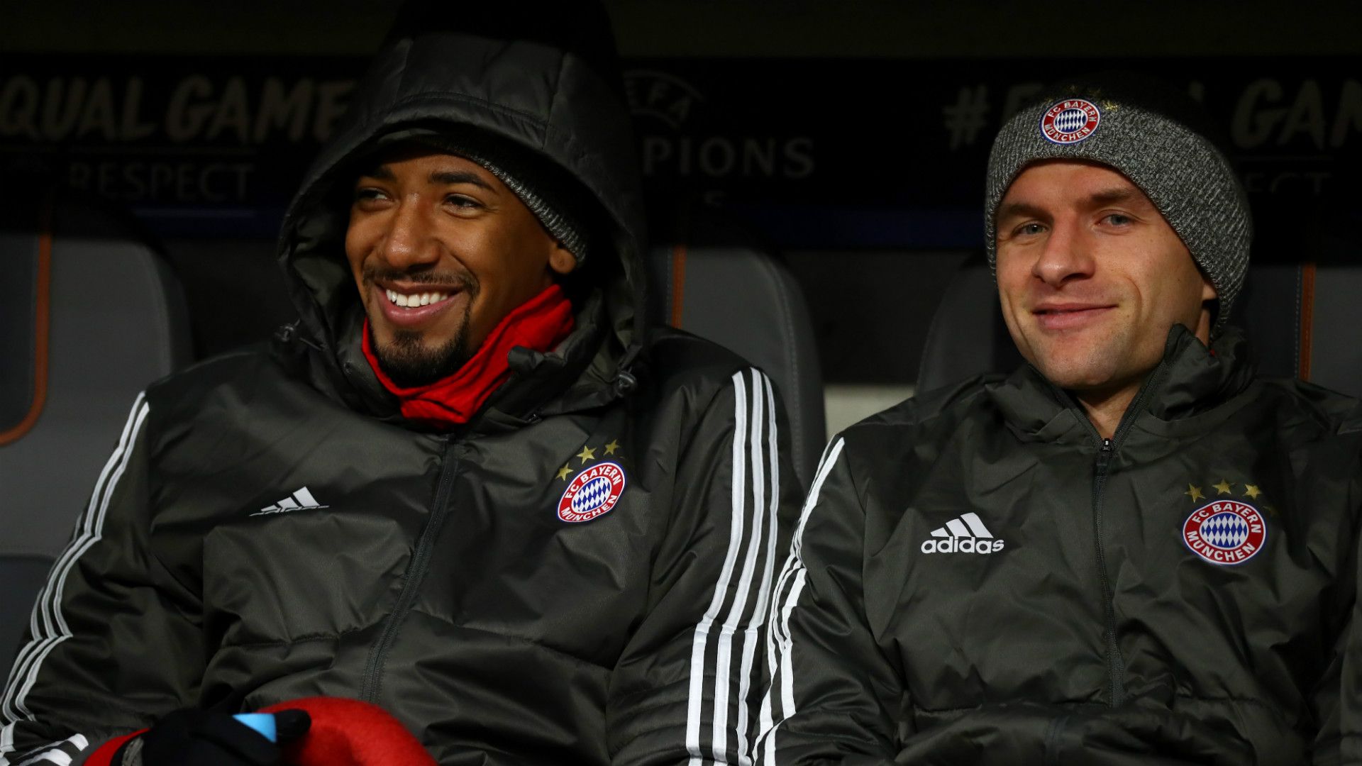 Jerome Boateng Thomas Müller FC Bayern Bank