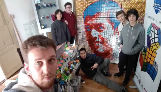 cavani_suarez_homenagem