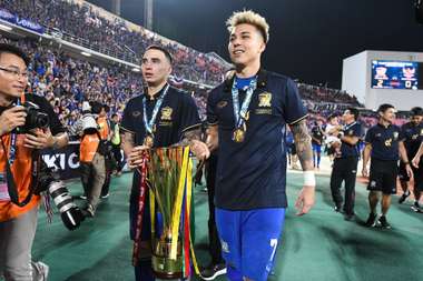 IN PICTURES : ช้างศึกแชมป์ซูซูกิ คัพ 2016