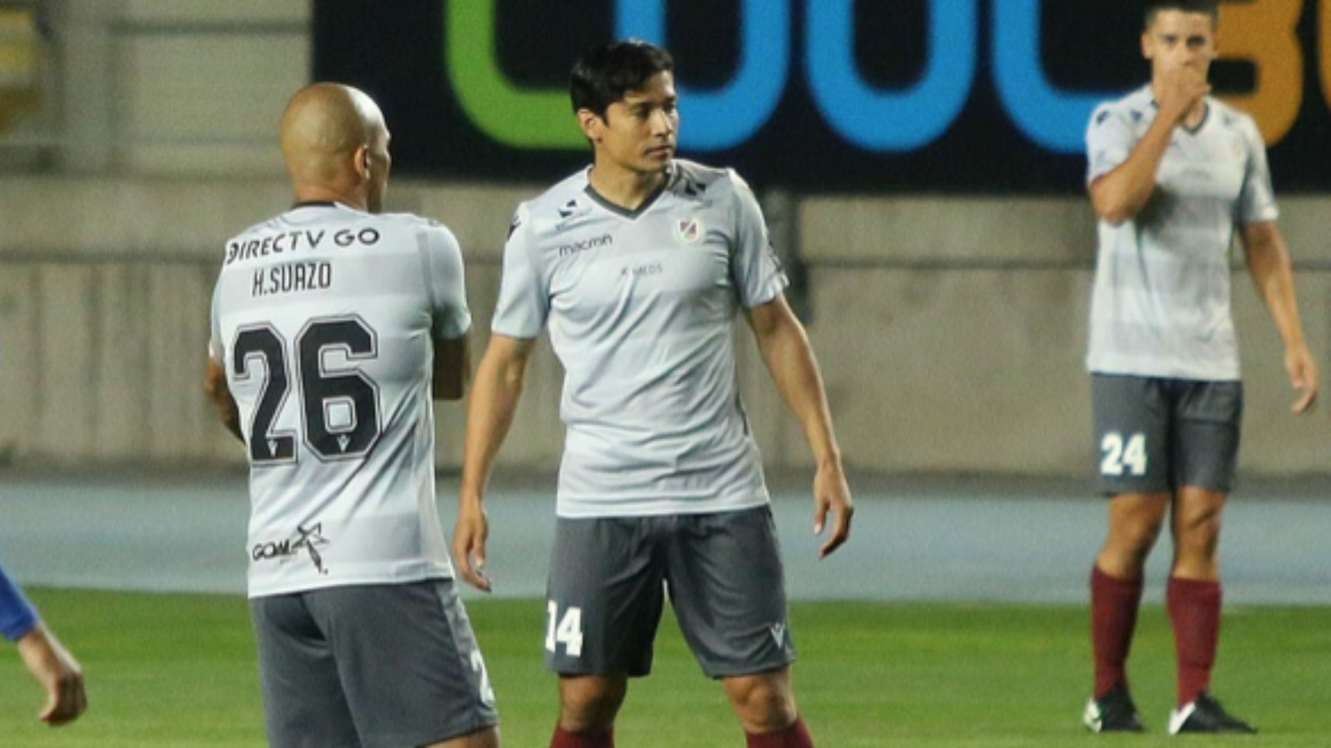 Humberto Suazo - Matías Fernández