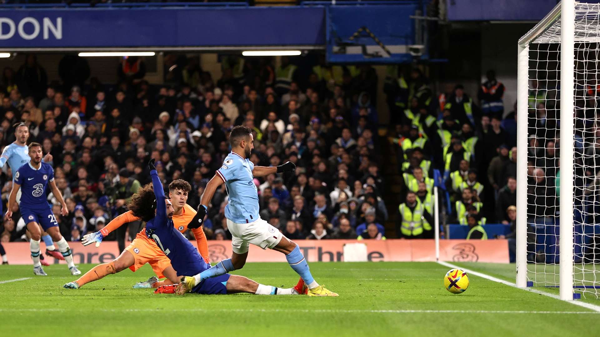 Riyad Mahrez Kepa Chelsea Manchester City Premier League 2022-23