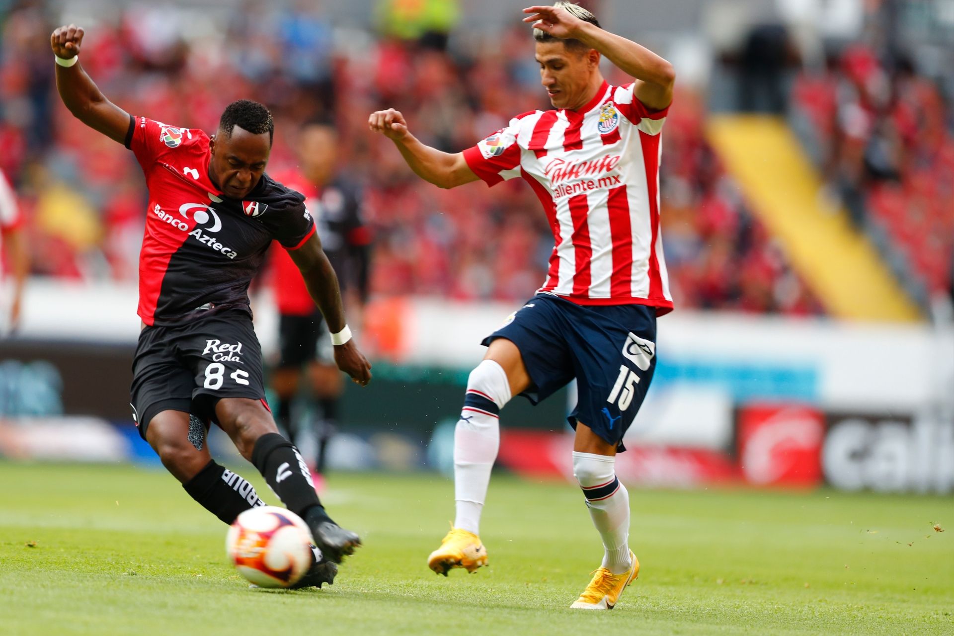 Renato Ibarra Uriel Antuna Atlas vs Chivas Guardianes 2021