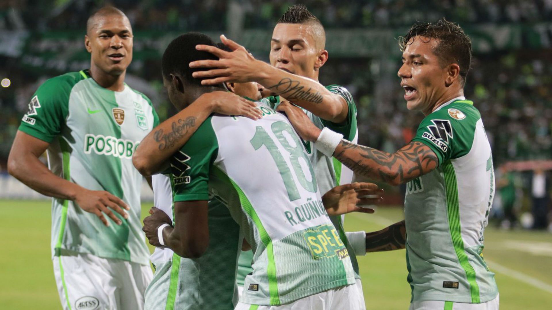Atlético Nacional celebra gol a Estudiantes 02052017
