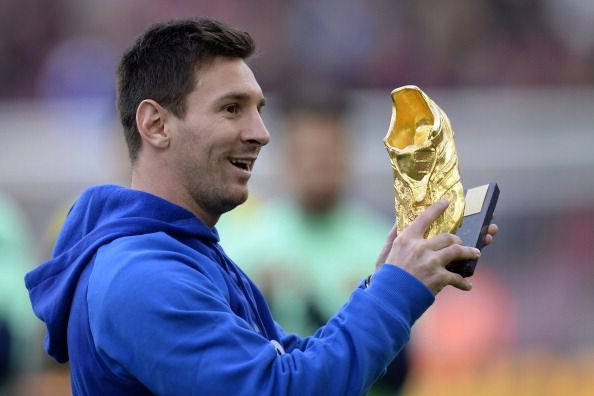 Lionel Messi Golden Shoe Bota de Oro Barcelona Granada La Liga 11232013
