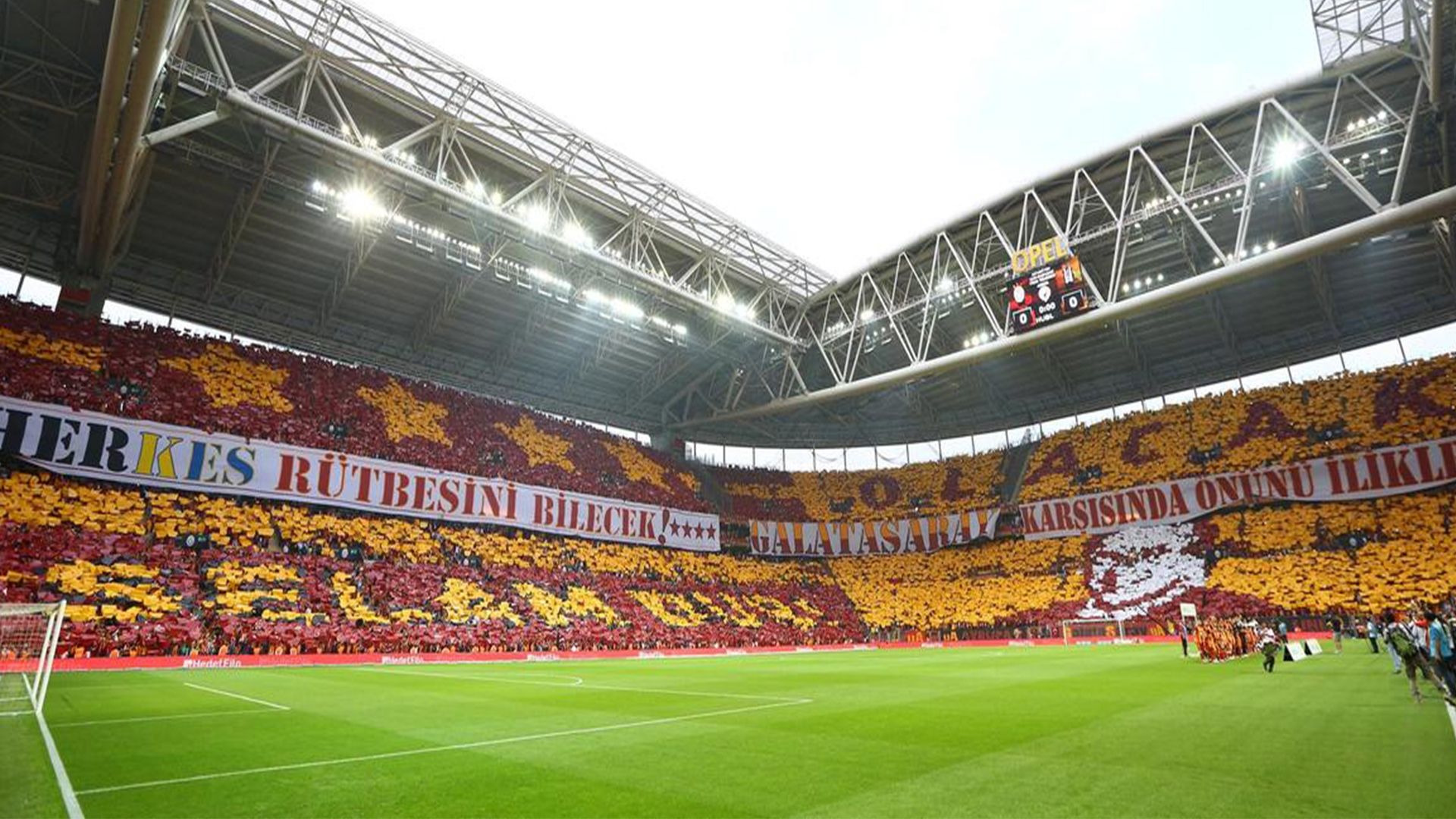 Galatasaray Besiktas TT Arena fans
